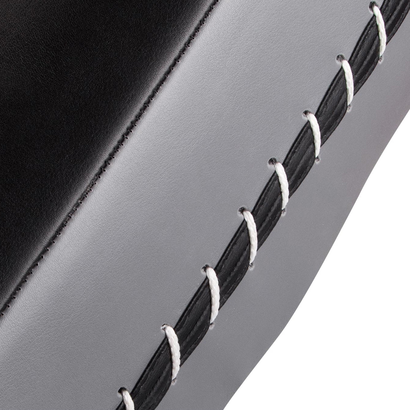 Ringhorns Charger by Venum Strike Shield – Schwarz