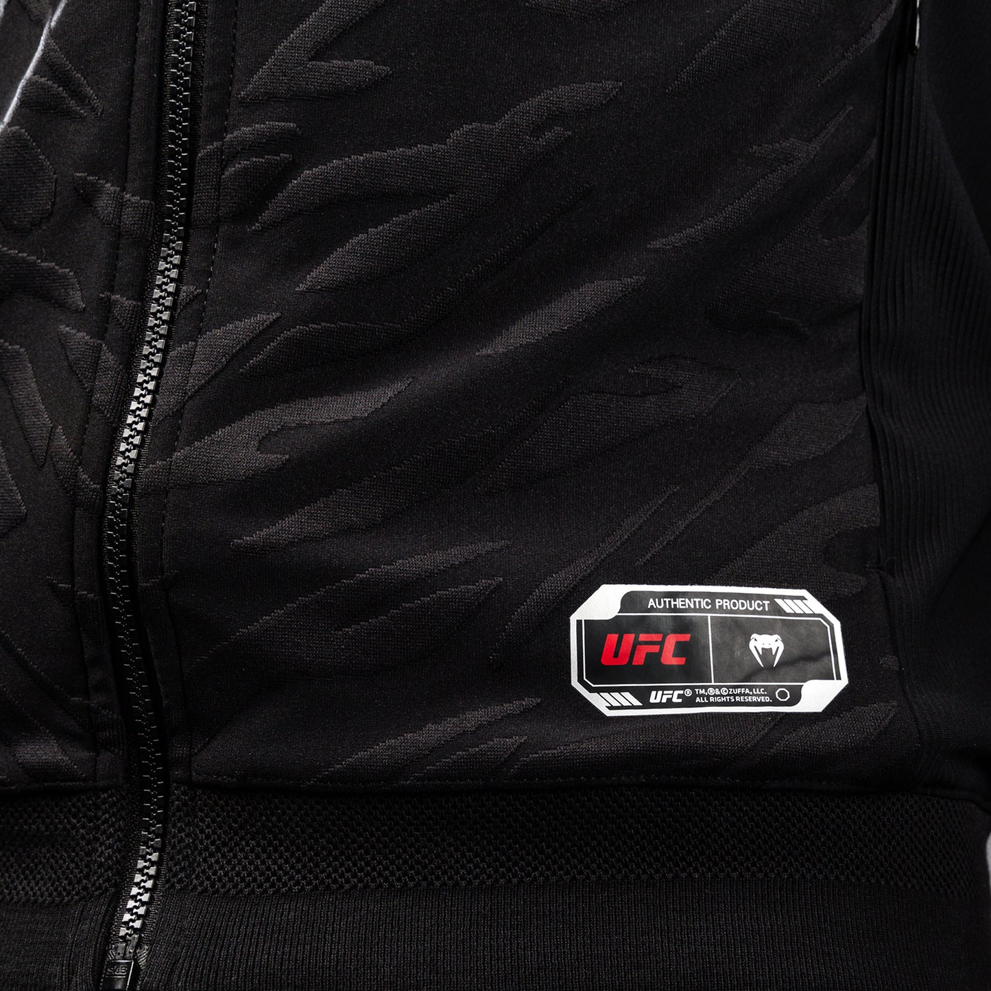 UFC Fusion by Venum Personalized Authentic Fight Night Herren Walkout Hoodie - Schwarz