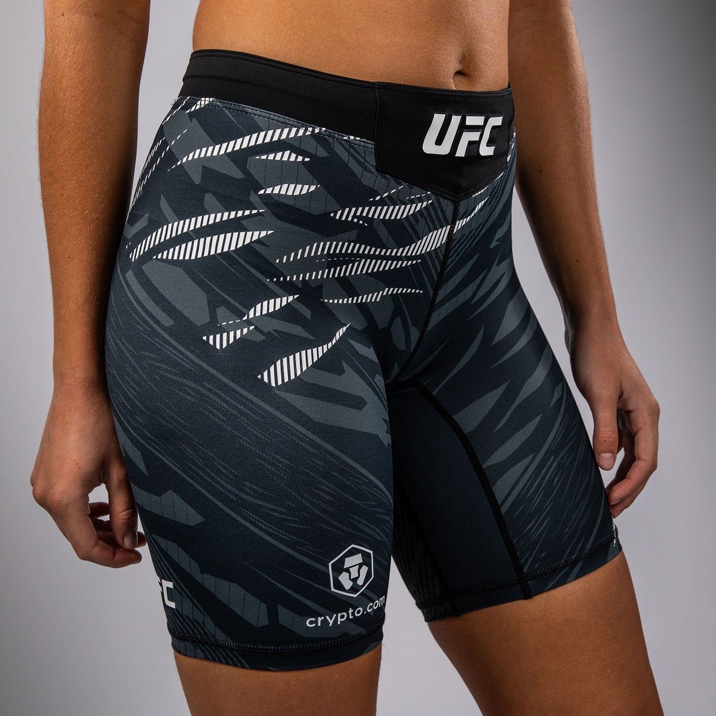 UFC Fusion by Venum Authentic Fight Night Damen Vale Tudo Short - Long Fit - Schwarz