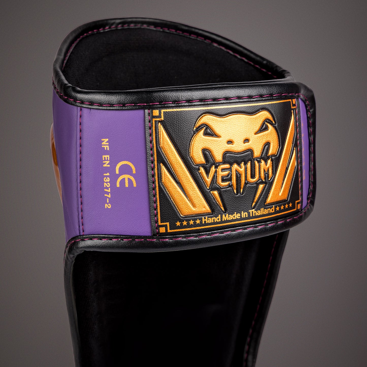 Venum Elite Schienbeinschützer - Dunkel Lila - Spezialausgabe