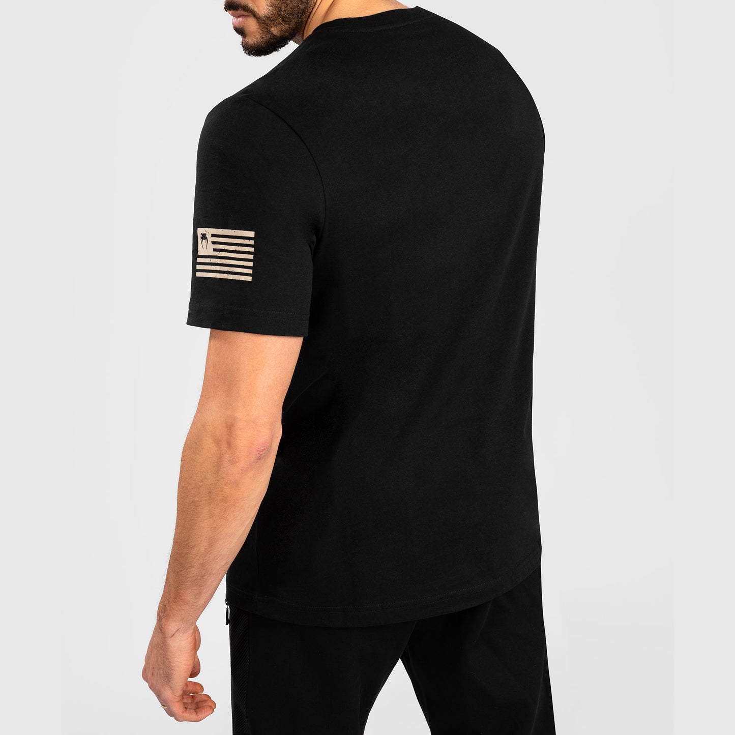 VENUM GIANT USA T-SHIRT - REGULAR FIT - SCHWARZ