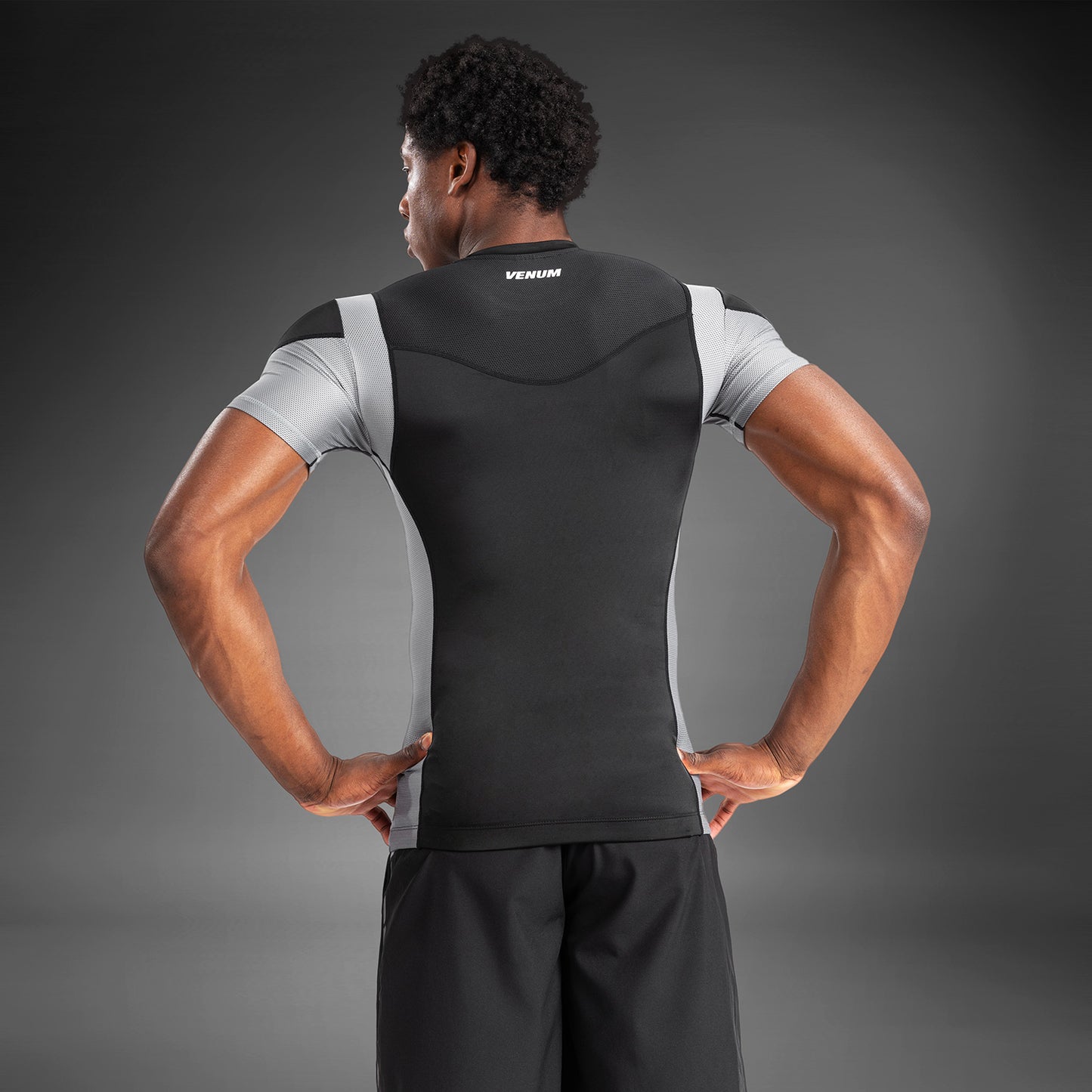 Venum Tempest Herren Kurzarm Rashguard - Schwarz/Grau