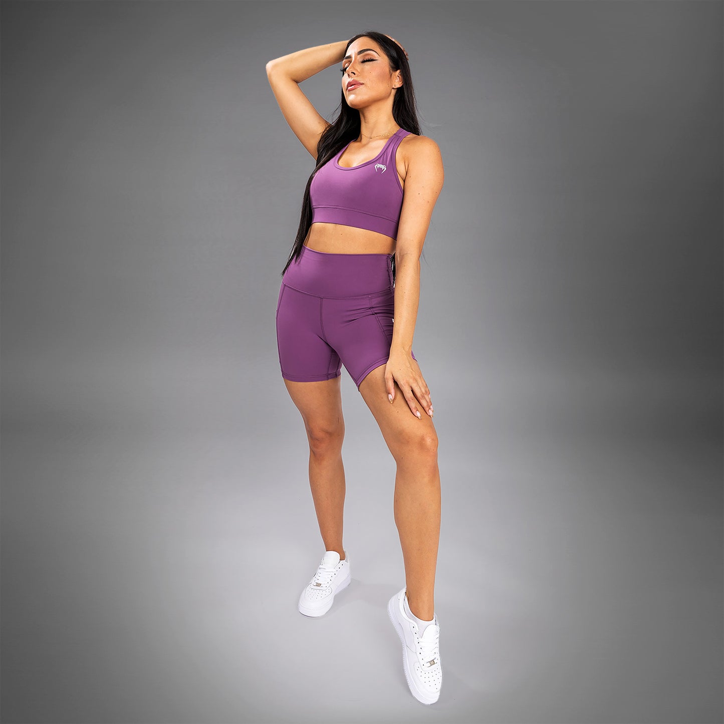 Venum Essential Medium Impact Sport-BH - Dunkle Orchidee/Gebürstetes Silber