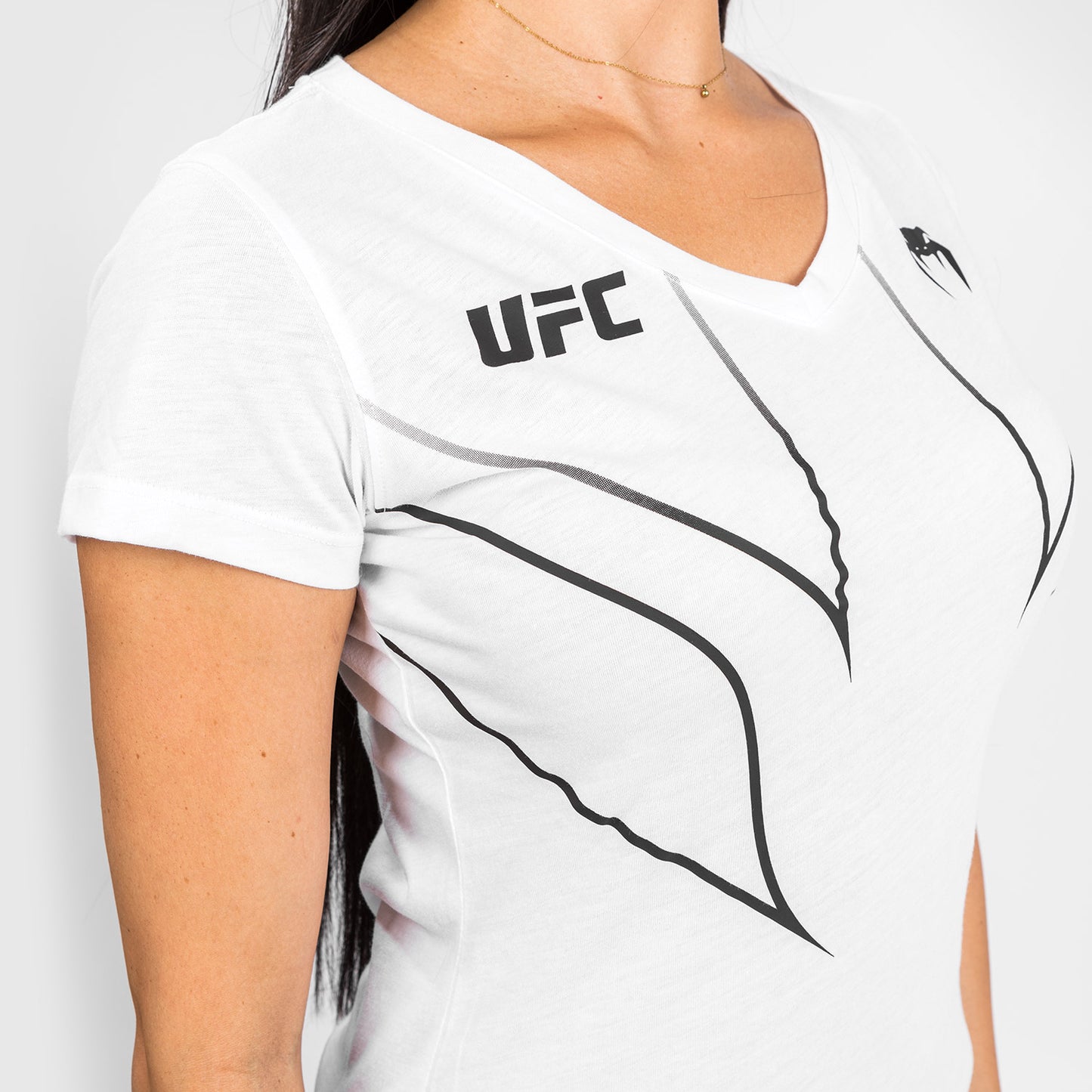 UFC Venum Fight Night 2.0 Replica Frauen-T-Shirt - weiß