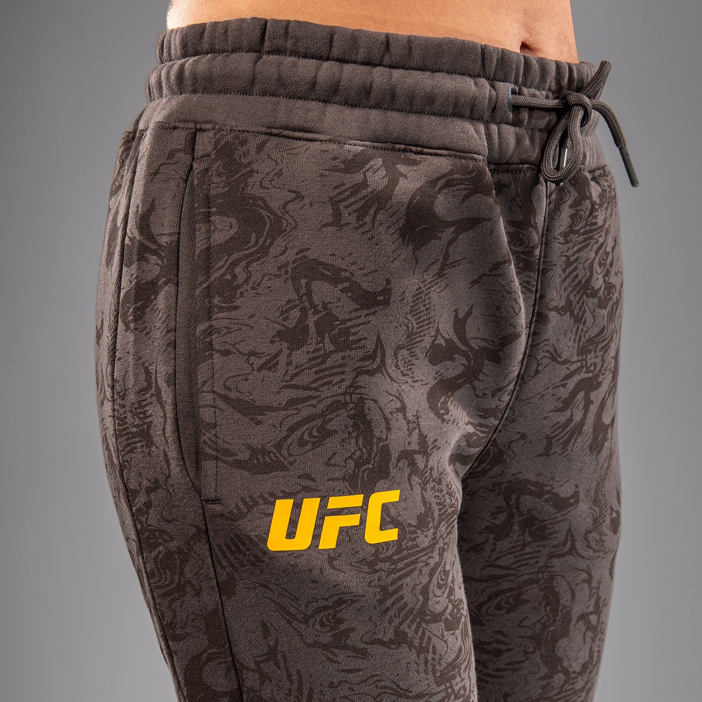 UFC Fusion by Venum Fight Week Damen Baumwollhose - Erdiges Braun