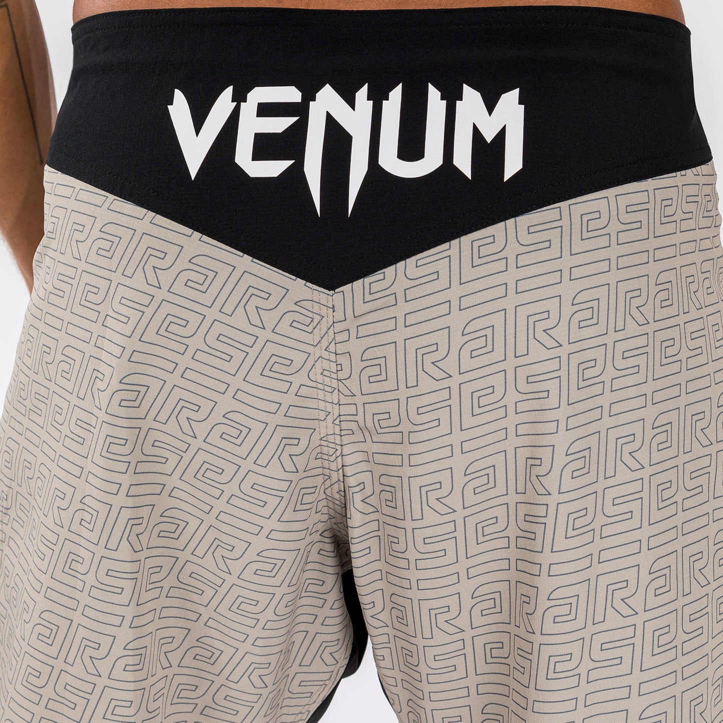 Venum x Ares 2.0 Kampfshorts - Sand