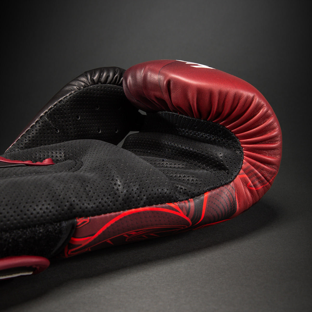 Venum Crimson Viper 2.0 Impact Boxhandschuhe - Schwarz/Rot