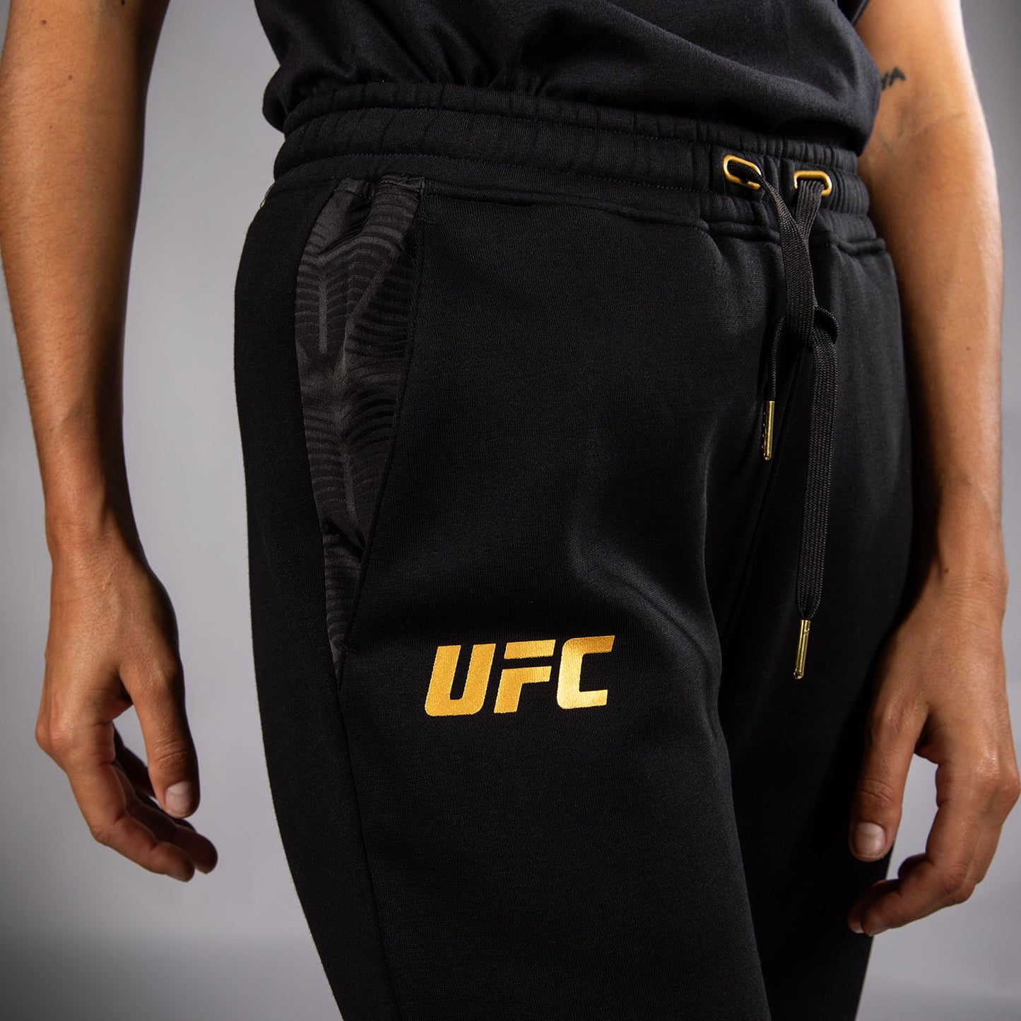 UFC Zenith by Venum Replica Hose Damen - Champion