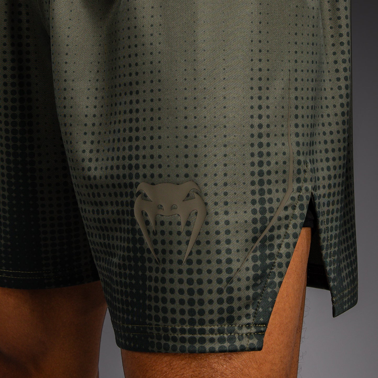 Venum Stealth Boxshorts – Khaki/Dunkelgrün