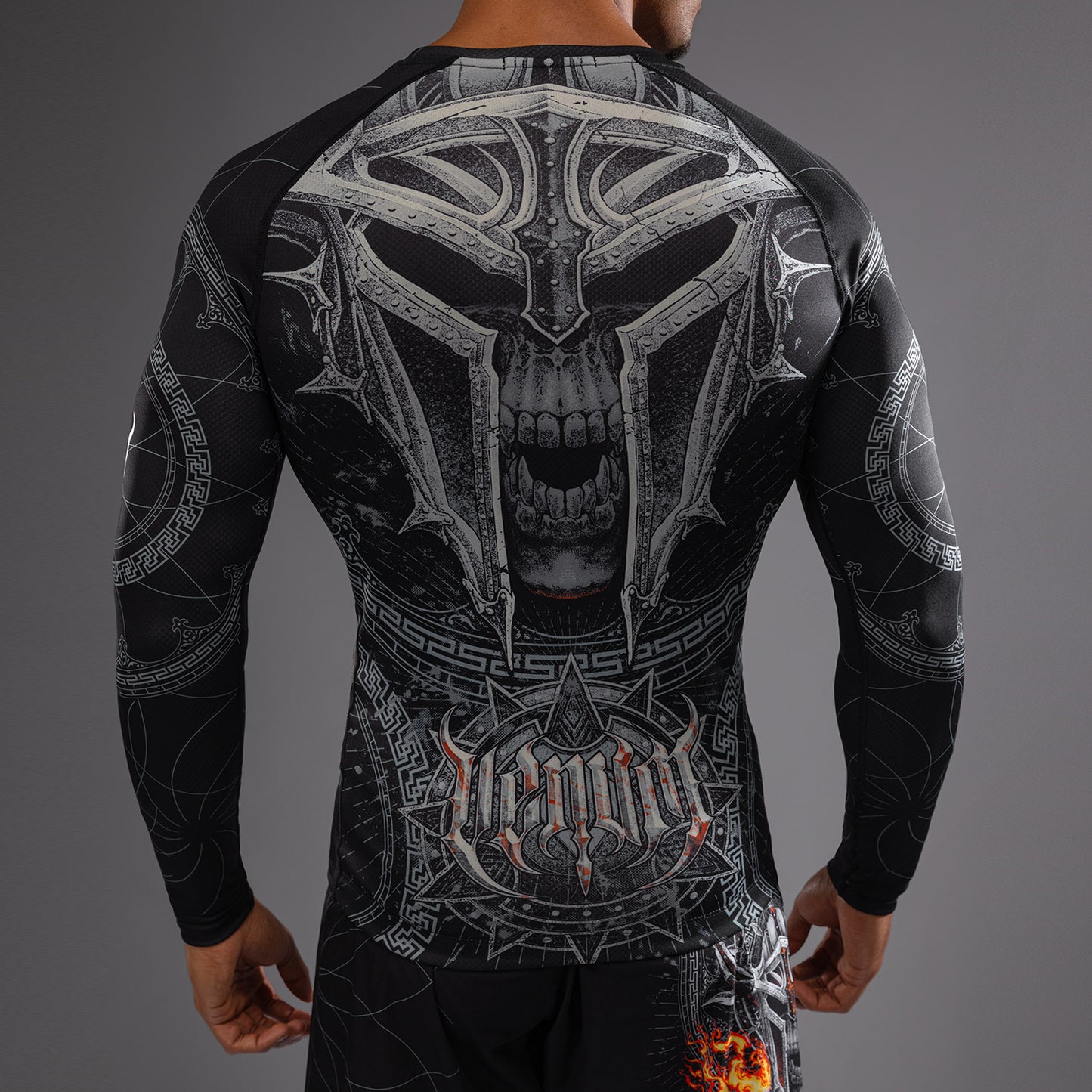 Venum Gladiator 5.0 Herren Langarm Rashguard - Schwarz/Silber