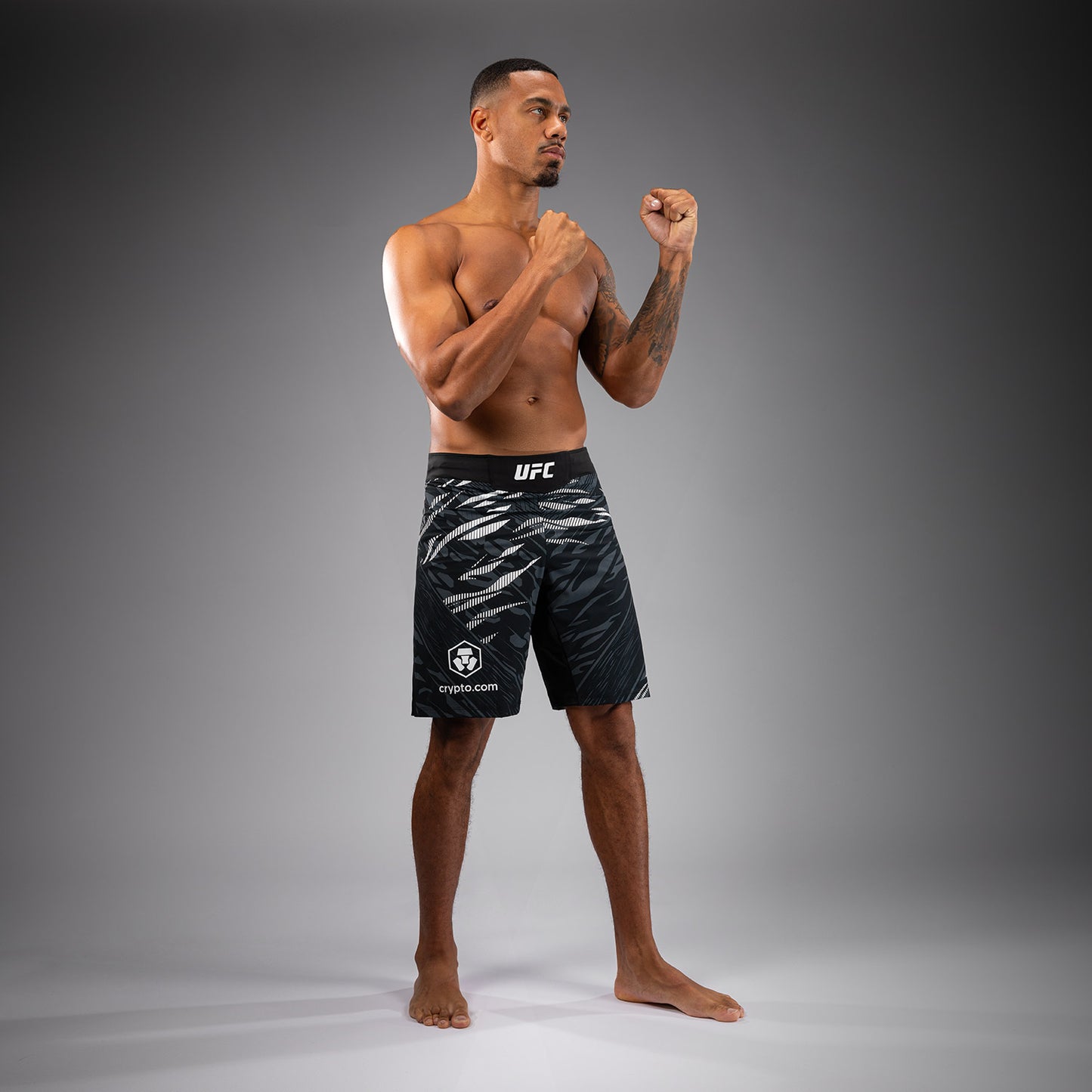 UFC Fusion by Venum Authentic Fight Night Herren Fight Short - Long Fit - Schwarz