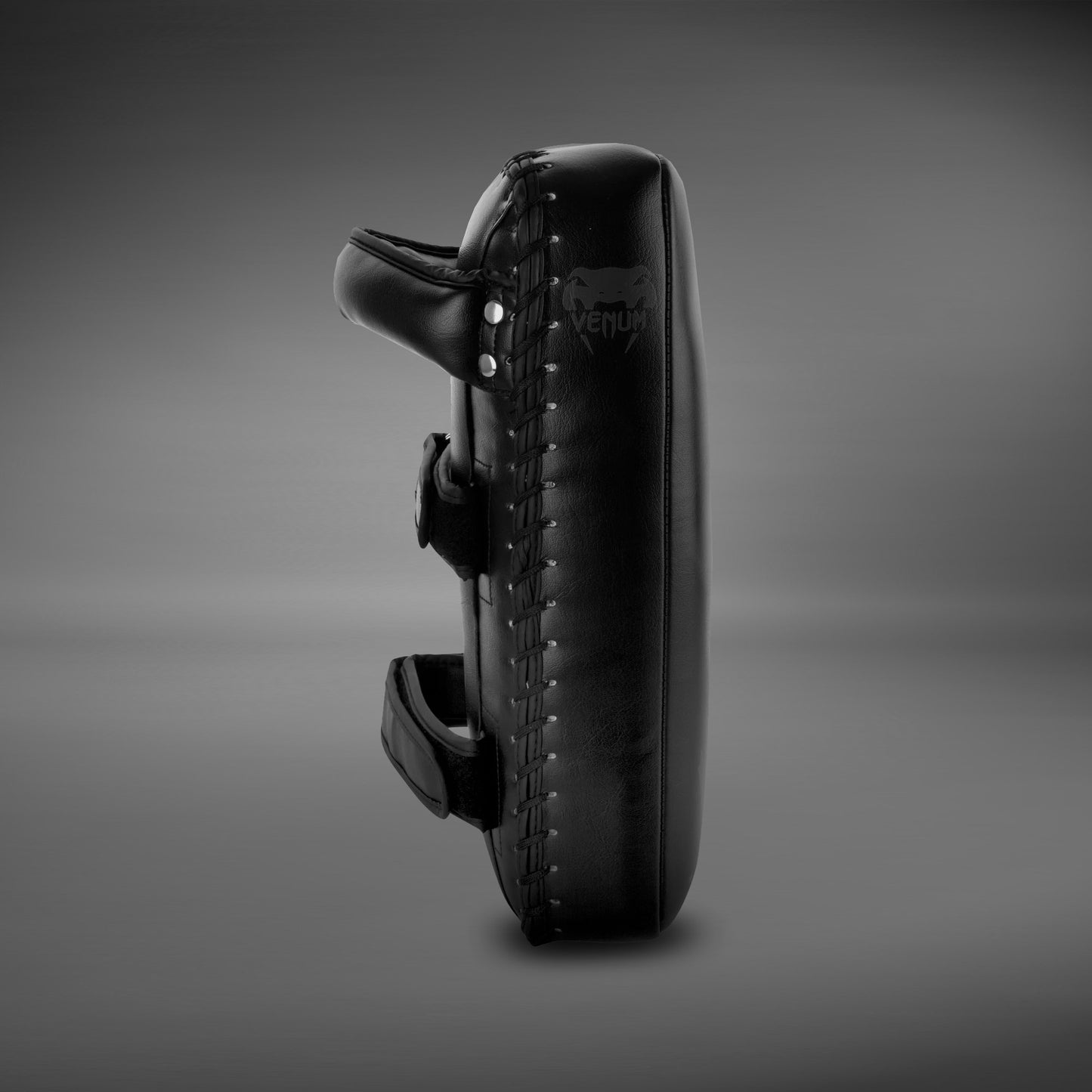 Venum Giant Kick Pads - Schwarz/Schwarz (Paar)