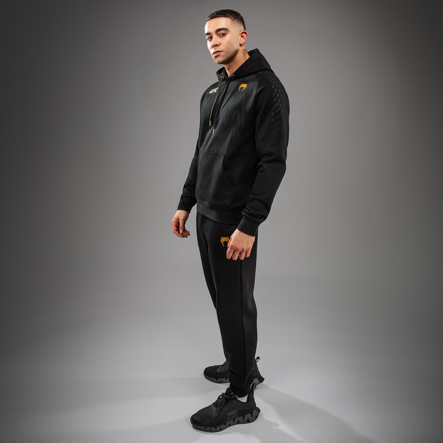 UFC Zenith by Venum Replica Pullover Hoodie Herren - Champion