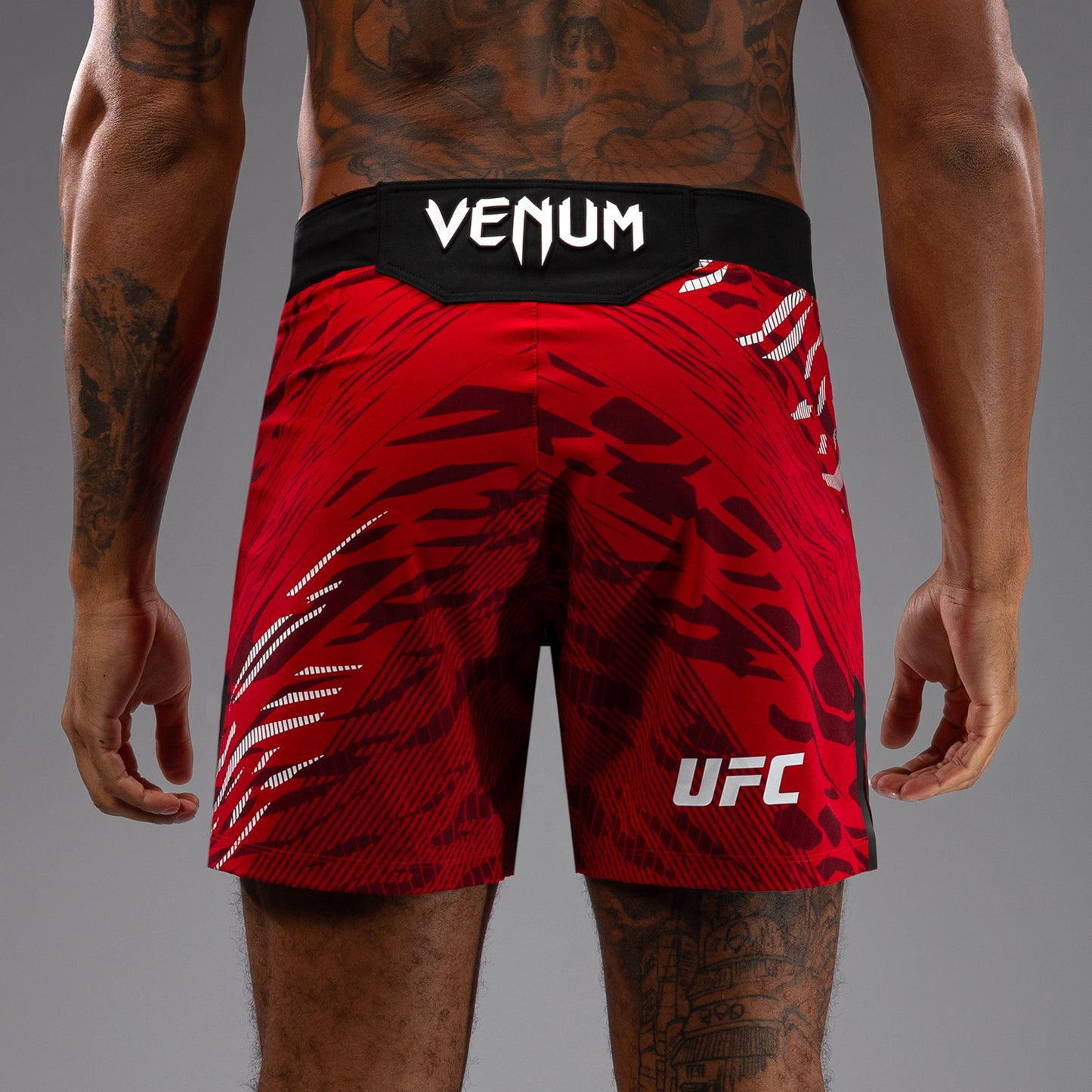 UFC Fusion by Venum Authentic Fight Night Herren Fight Short - Short Fit - Rot