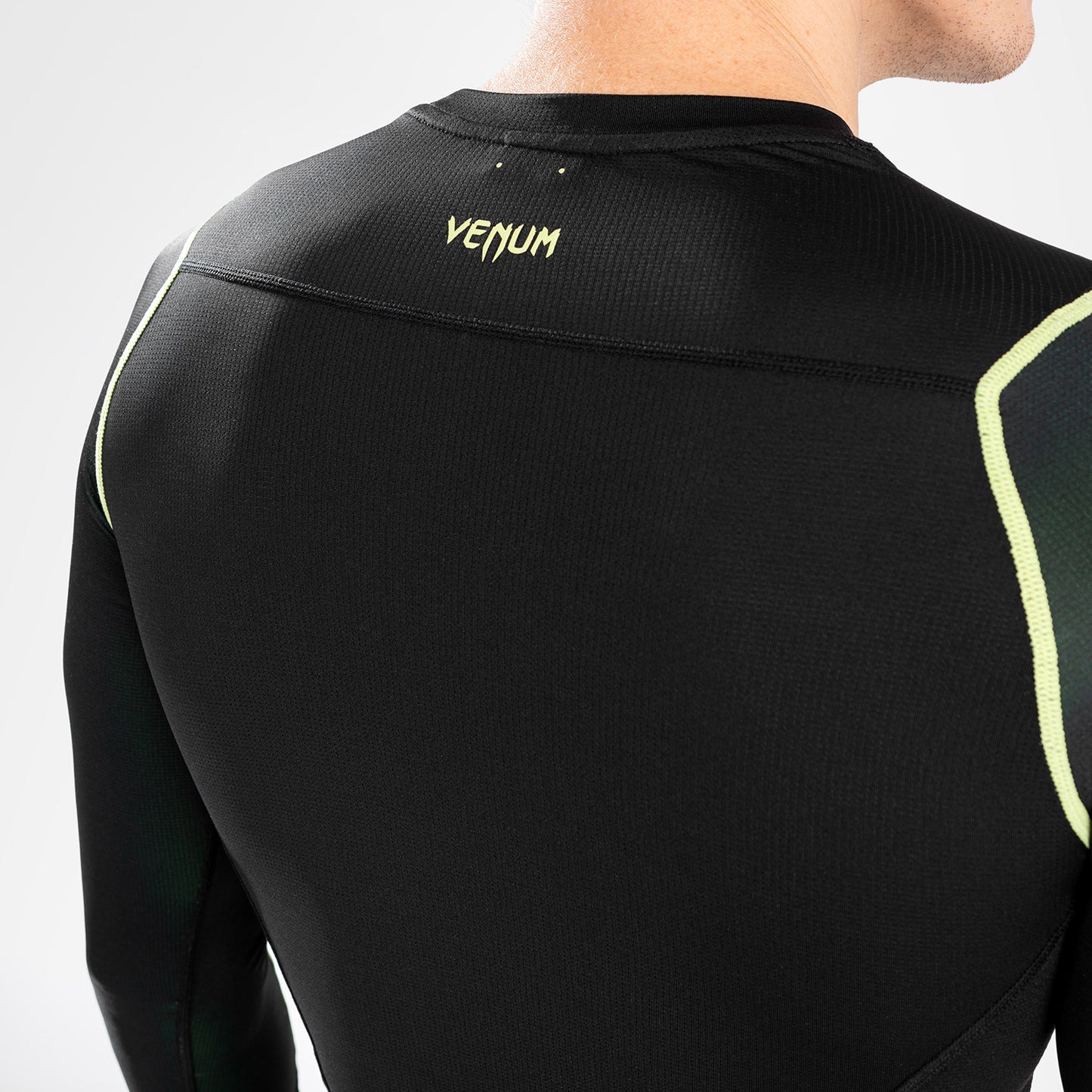 Venum Fusion 2.0 Herren Rashguard - lange Ärmel - schwarz/gelb