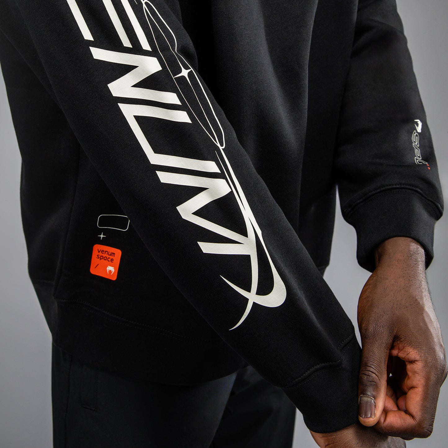 Venum Eclipse Half-Zip Sweatshirt – Schwarz/Ivory