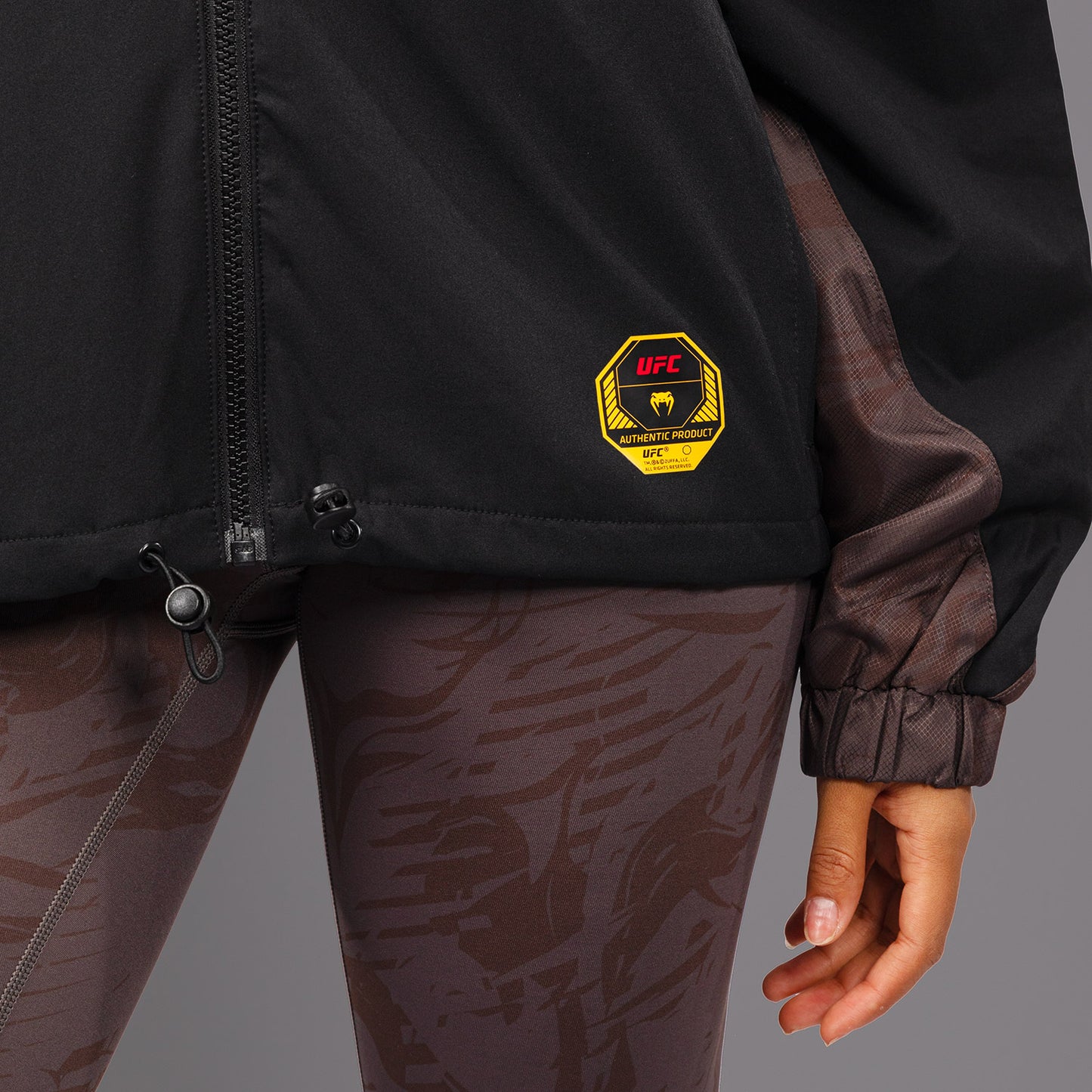 UFC Fusion by Venum Fight Week Damen Zip Hoodie - Erdiges Braun