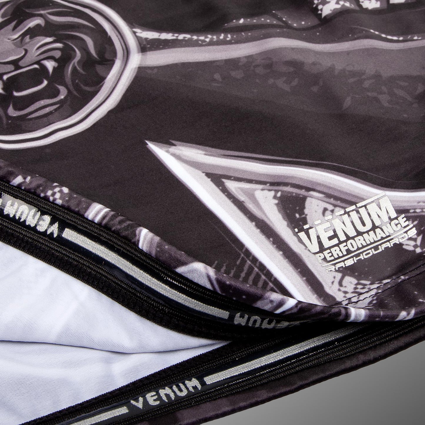 Venum Gladiator 3.0 Rashguard - Schwarz/Weiß - Kurzarm
