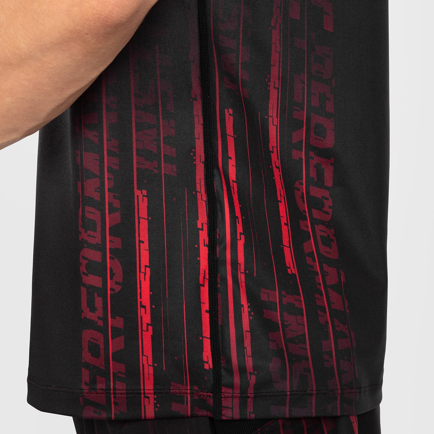 UFC Venum Performance Institute 2.0 Herren Dry-Tech Shirt - Schwarz/Rot