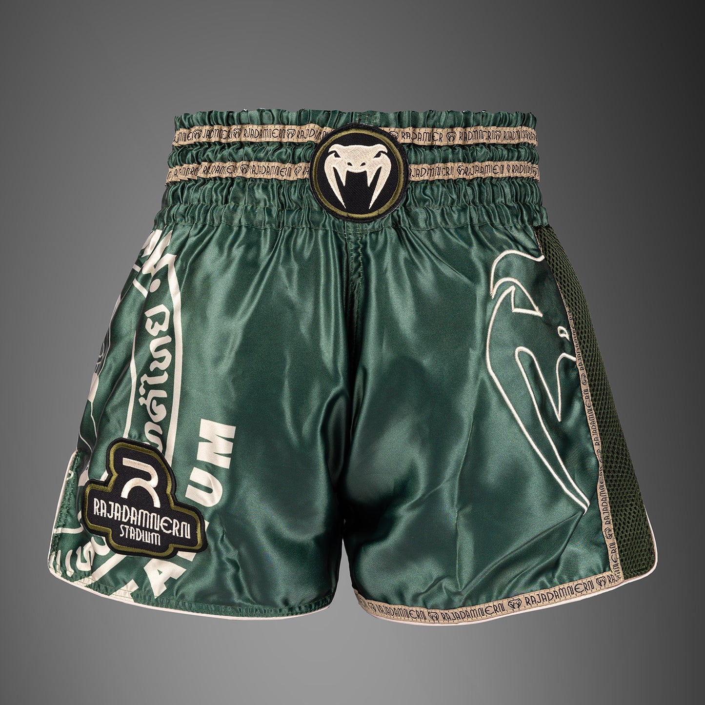 Venum x Rajadamnern Muay Thai Shorts - Militärgrün