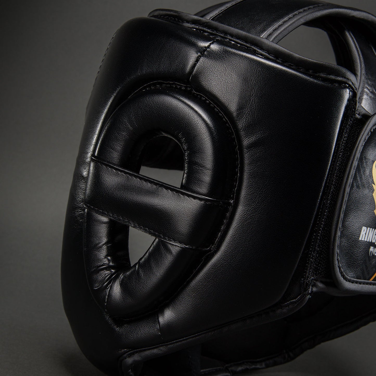Venum Ringhorns Charger Kopfschutz – Schwarz/Gold