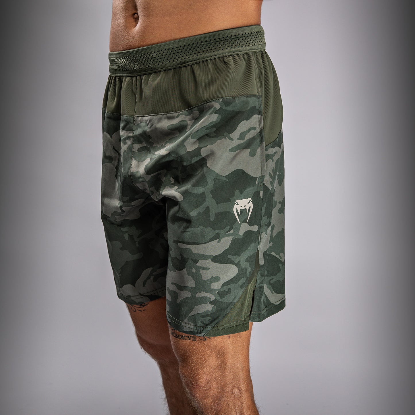 Venum G-Fit Air Herren Trainingsshorts - Armee Camouflage