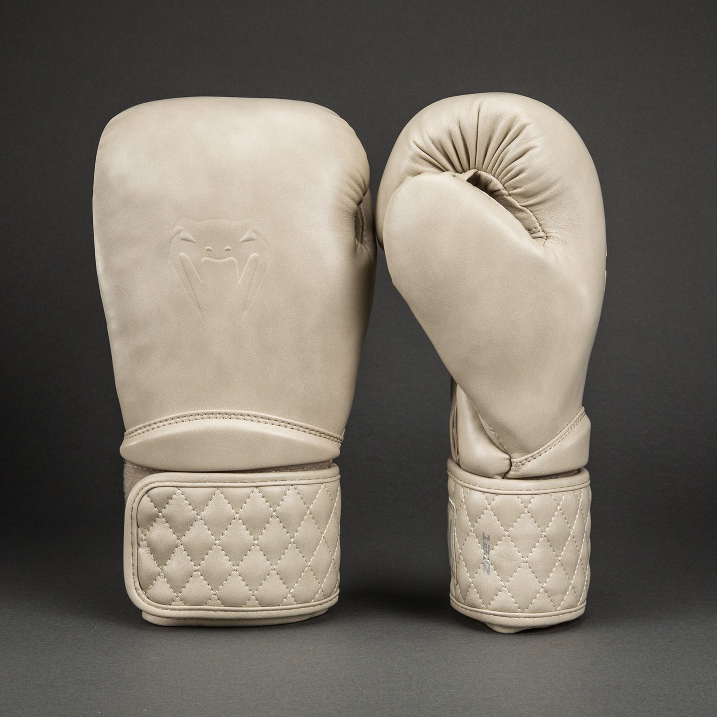 Venum Impact Classic Boxhandschuhe – Elfenbein