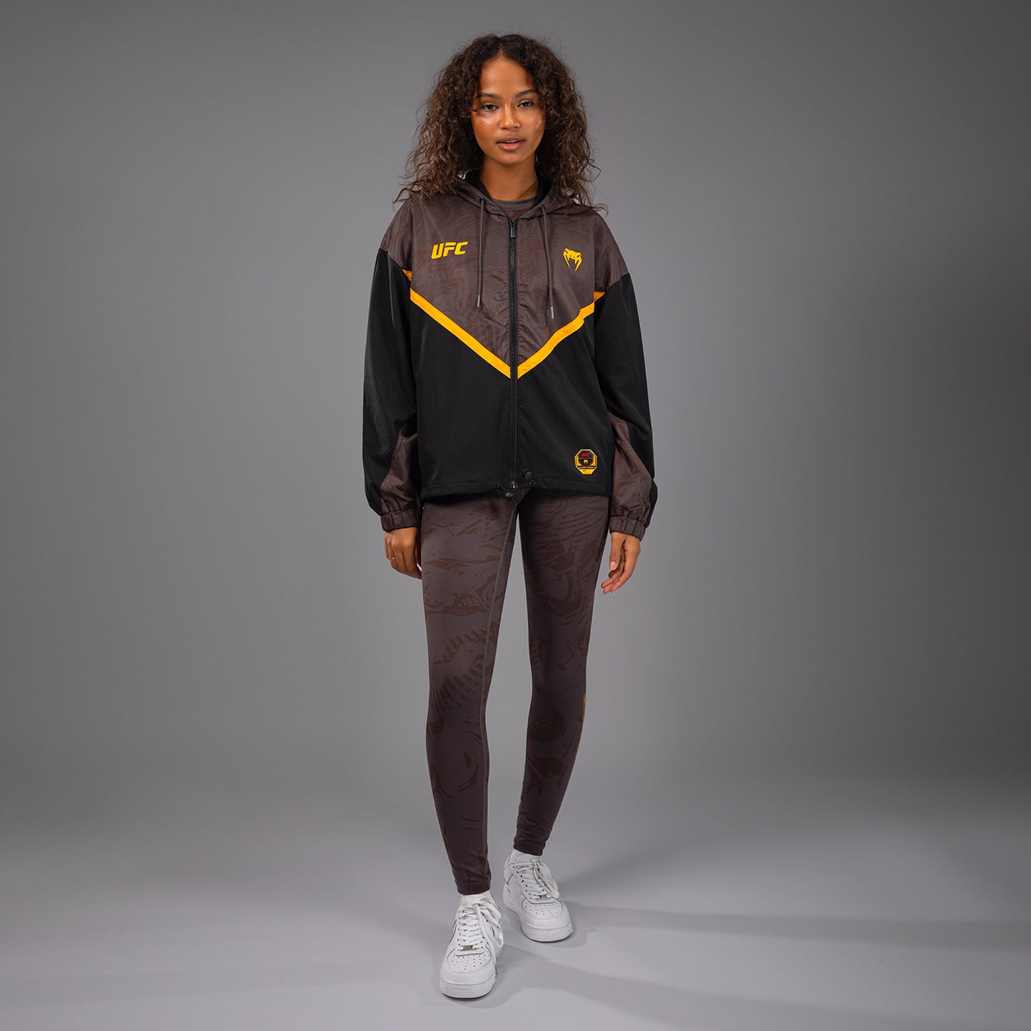 UFC Fusion by Venum Fight Week Damen Zip Hoodie - Erdiges Braun