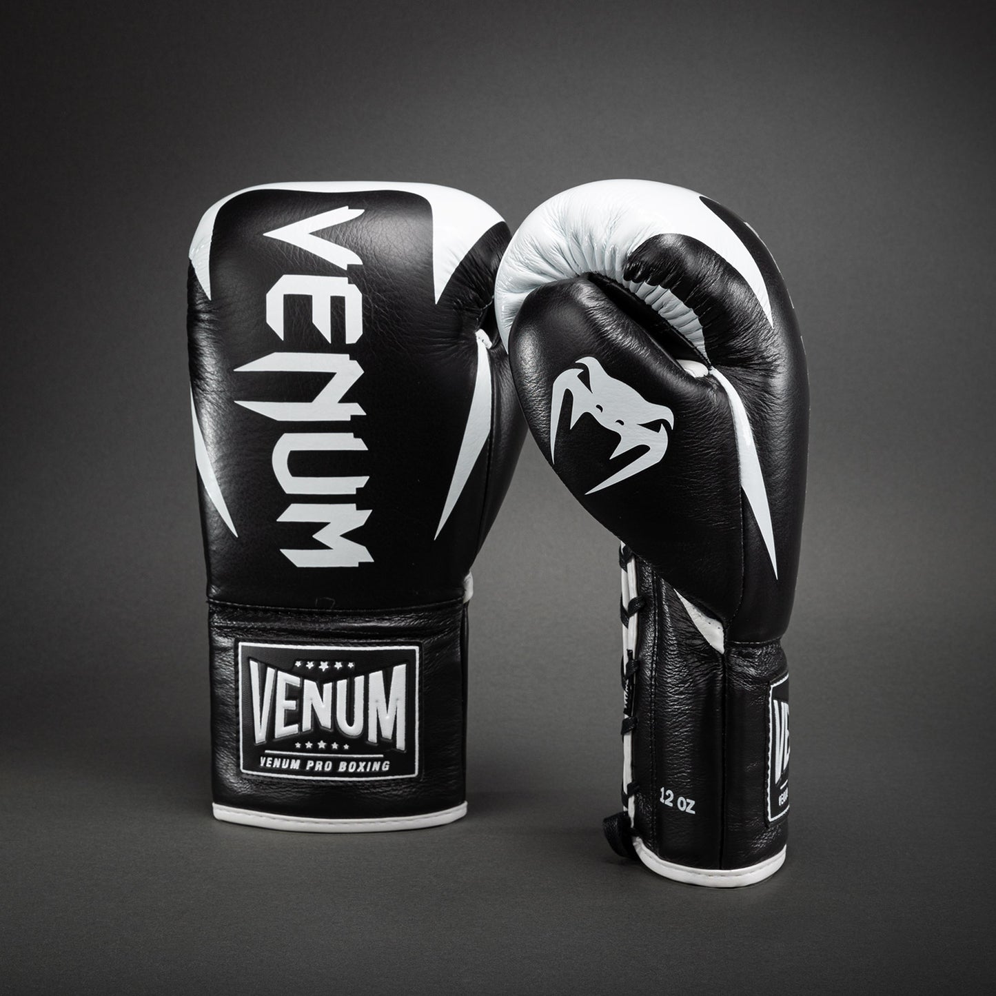 Venum Hammer Pro Boxhandschuhe mit Schnürung - Schwarz/Weiß