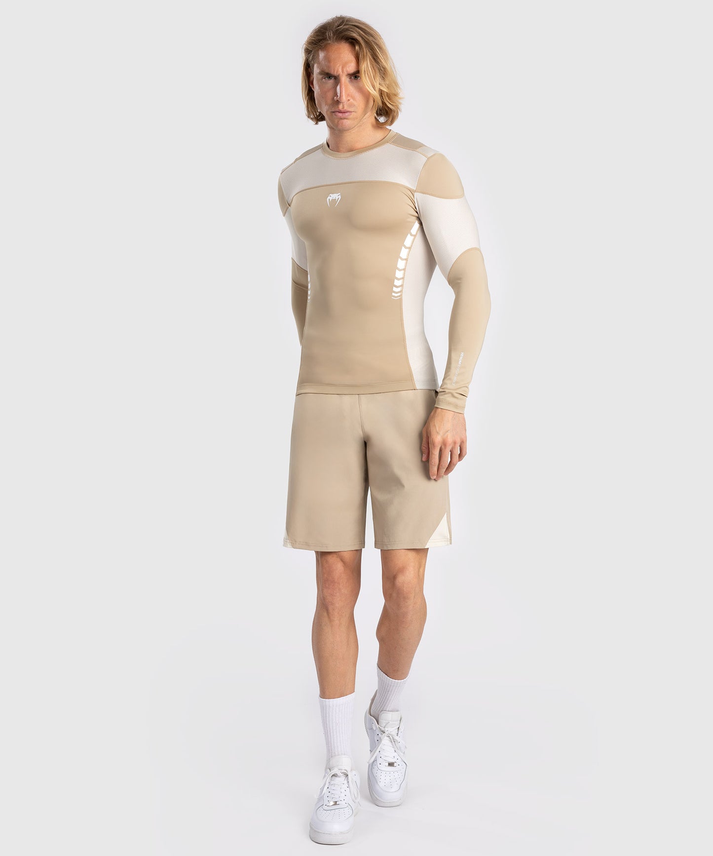 Venum Tempest Herren Langarm Rashguard - Beige/Sand