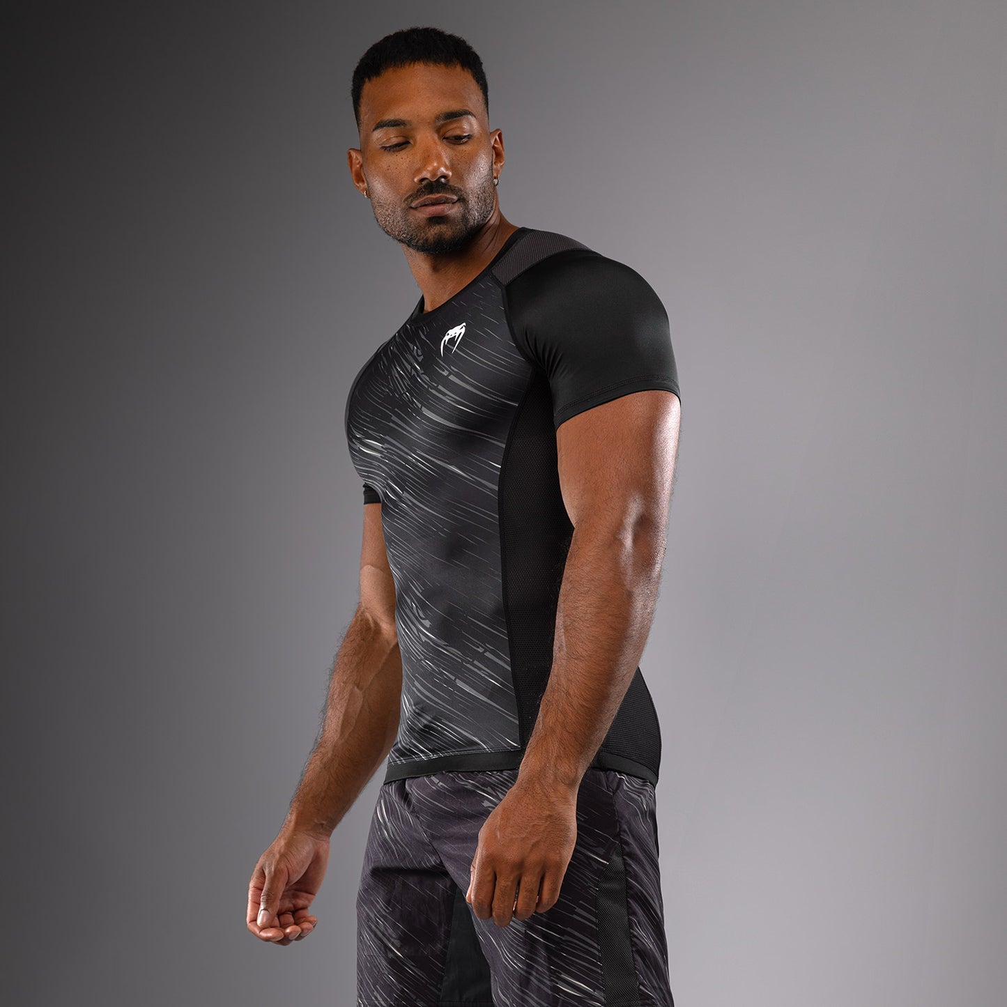 Venum Rapid Kurzarm Rashguard - Schwarz/Sturmgrau