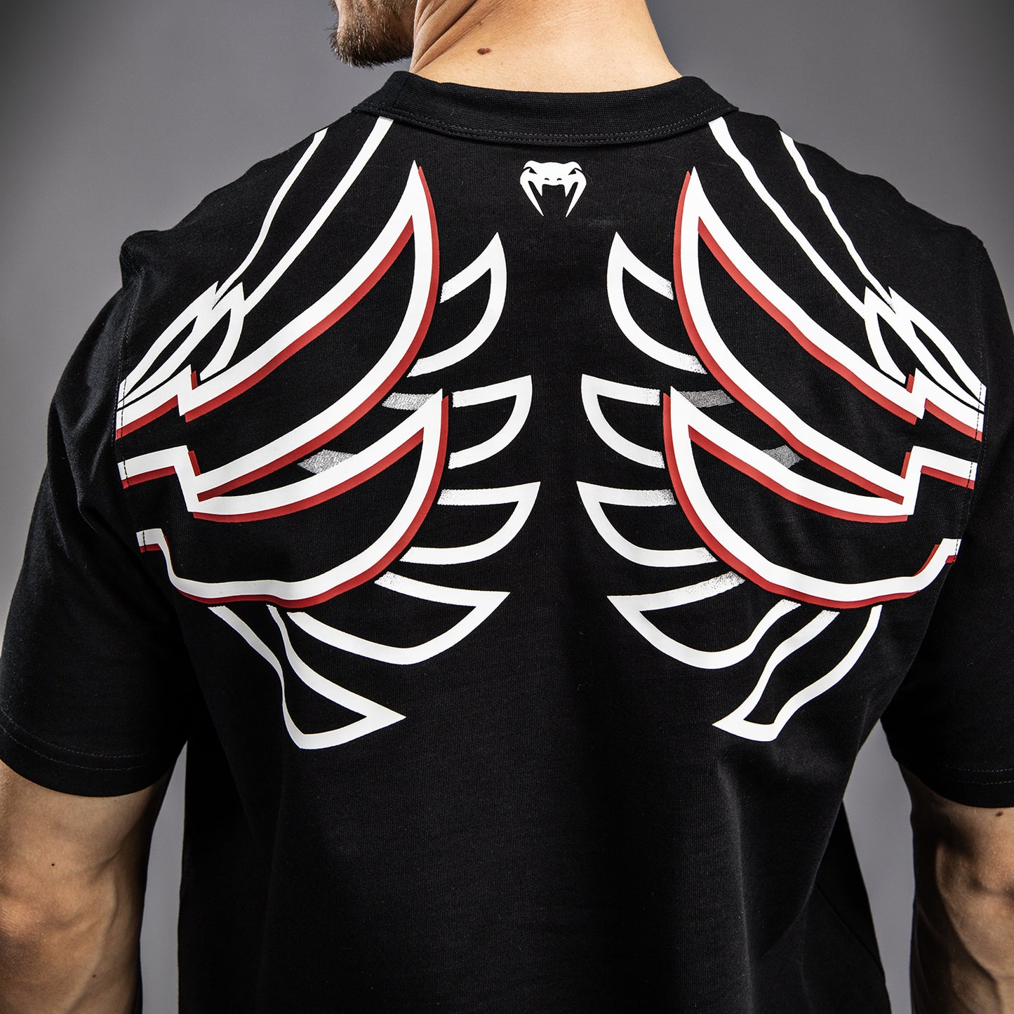 Venum x TEKKEN 8 - Jin Kazama T-Shirt - Schwarz/Schwarz/Weiß