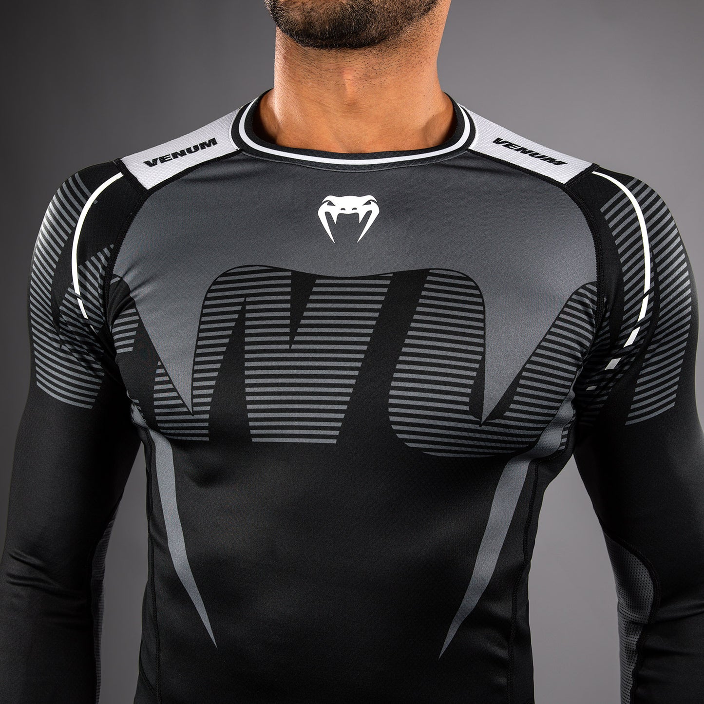 Venum Adrenaline Langarm Rashguard – Schwarz/Silbergrau