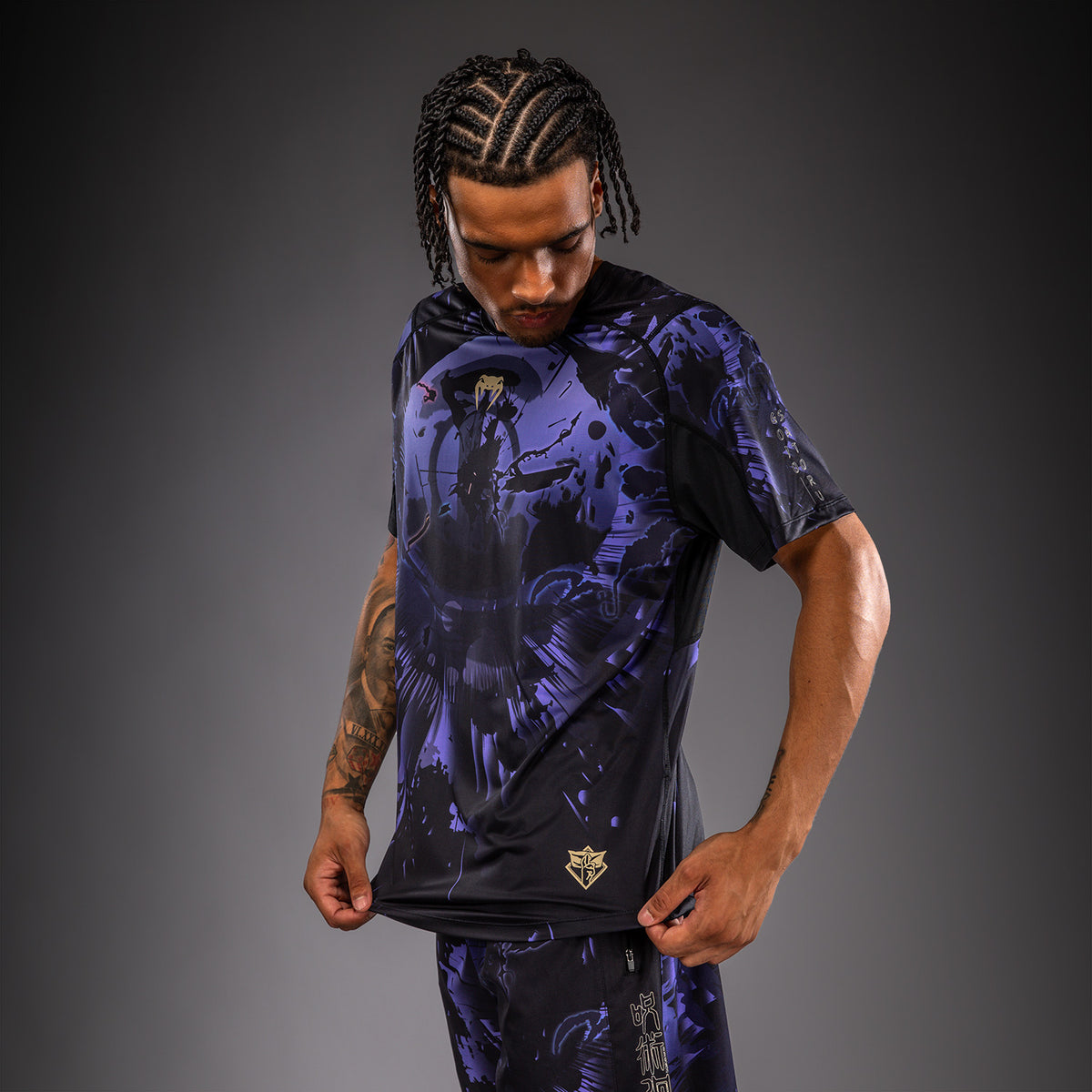 Jujutsu Kaisen x Venum Gojo Dry-Tech-T-Shirt – Lila