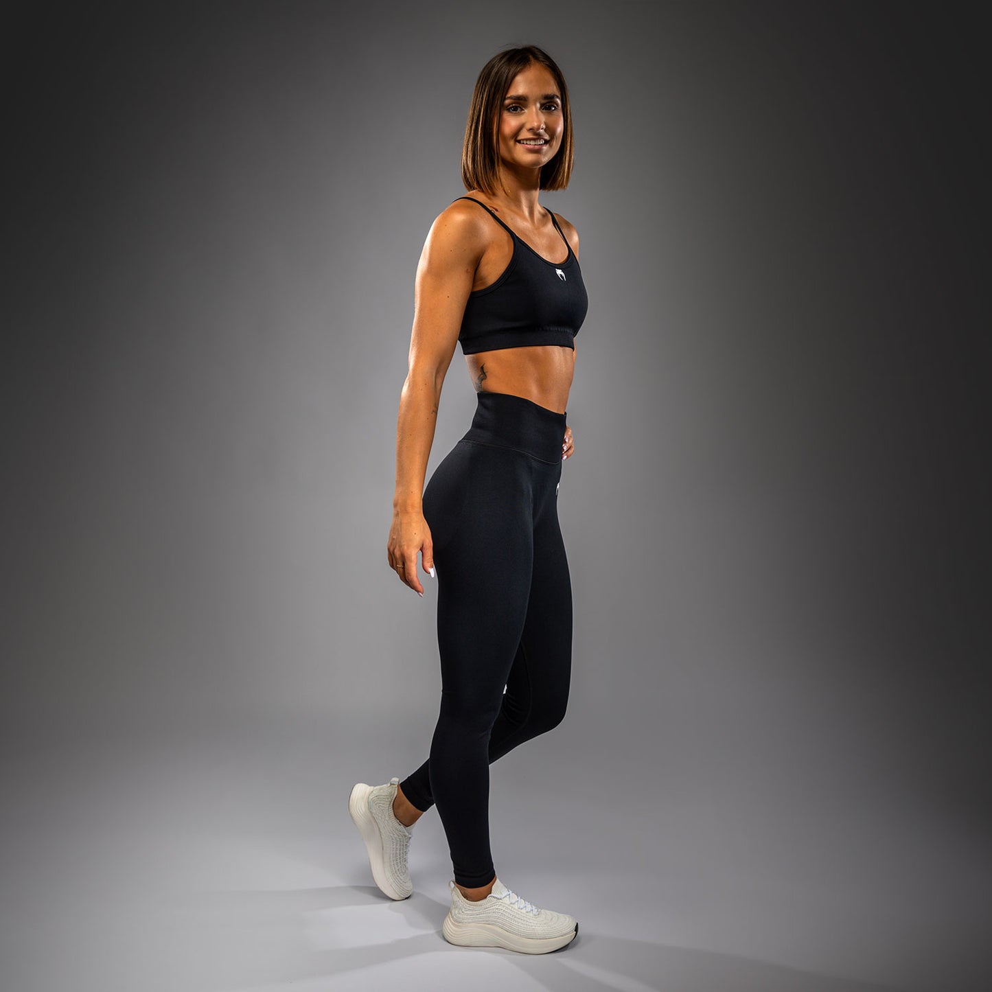 Venum Sculpt Women’s Sport-BH – Schwarz/Weiß