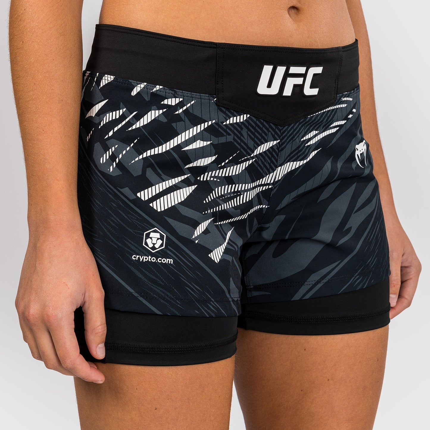 UFC Fusion by Venum Personalized Authentic Fight Night Damen Fight Short - Schwarz
