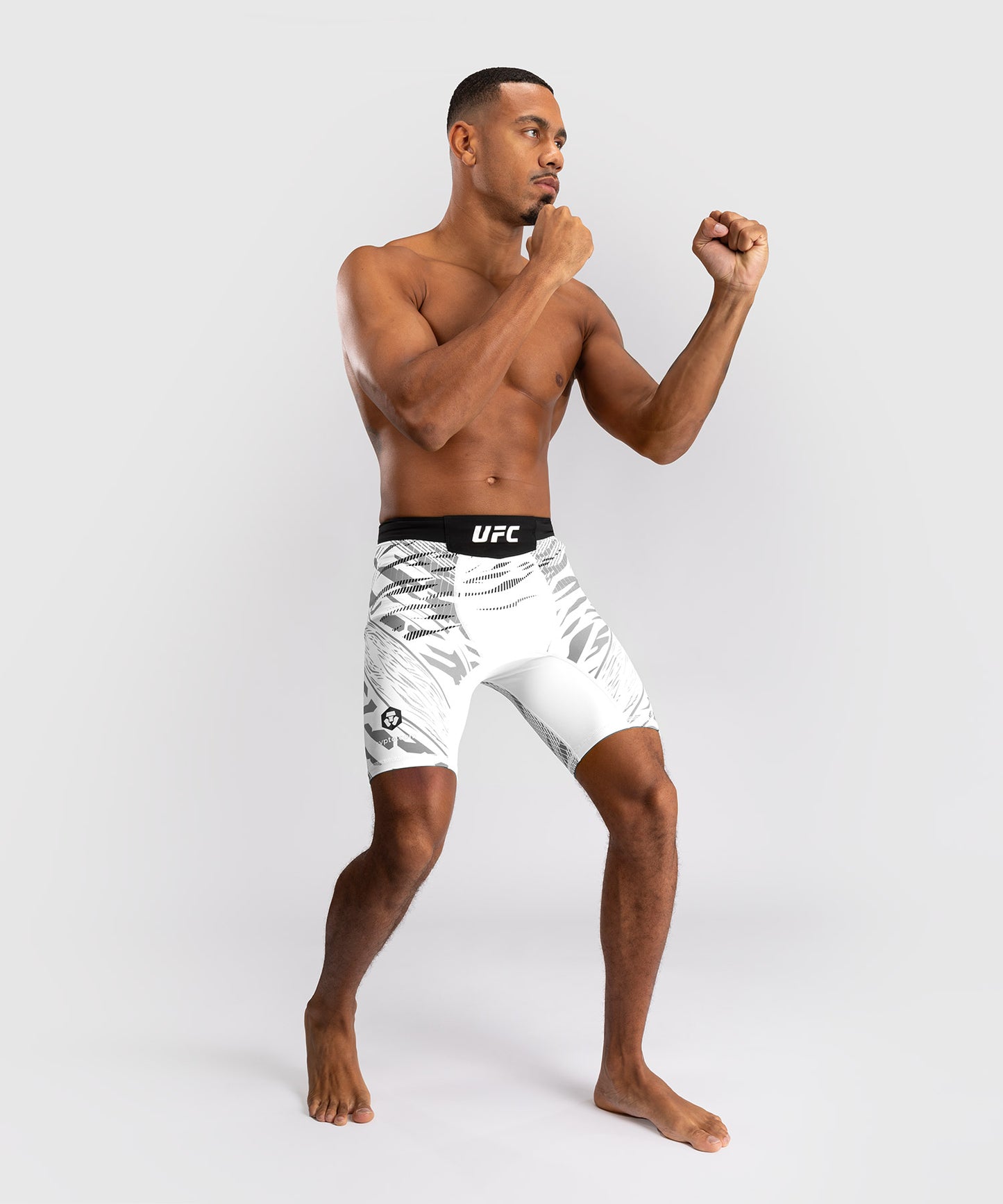UFC Fusion by Venum Authentic Fight Night Herren Vale Tudo Short - Weiß