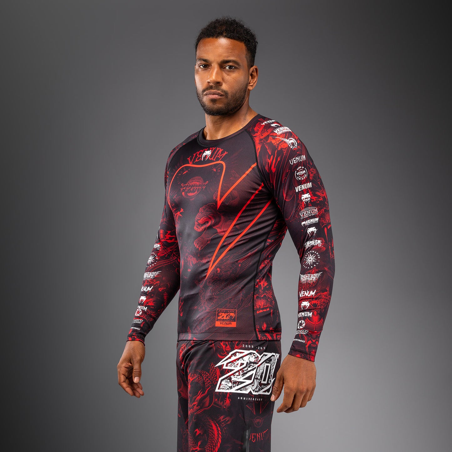 Venum 20th Anniversary Langarm Rashguard - Schwarz/Rot