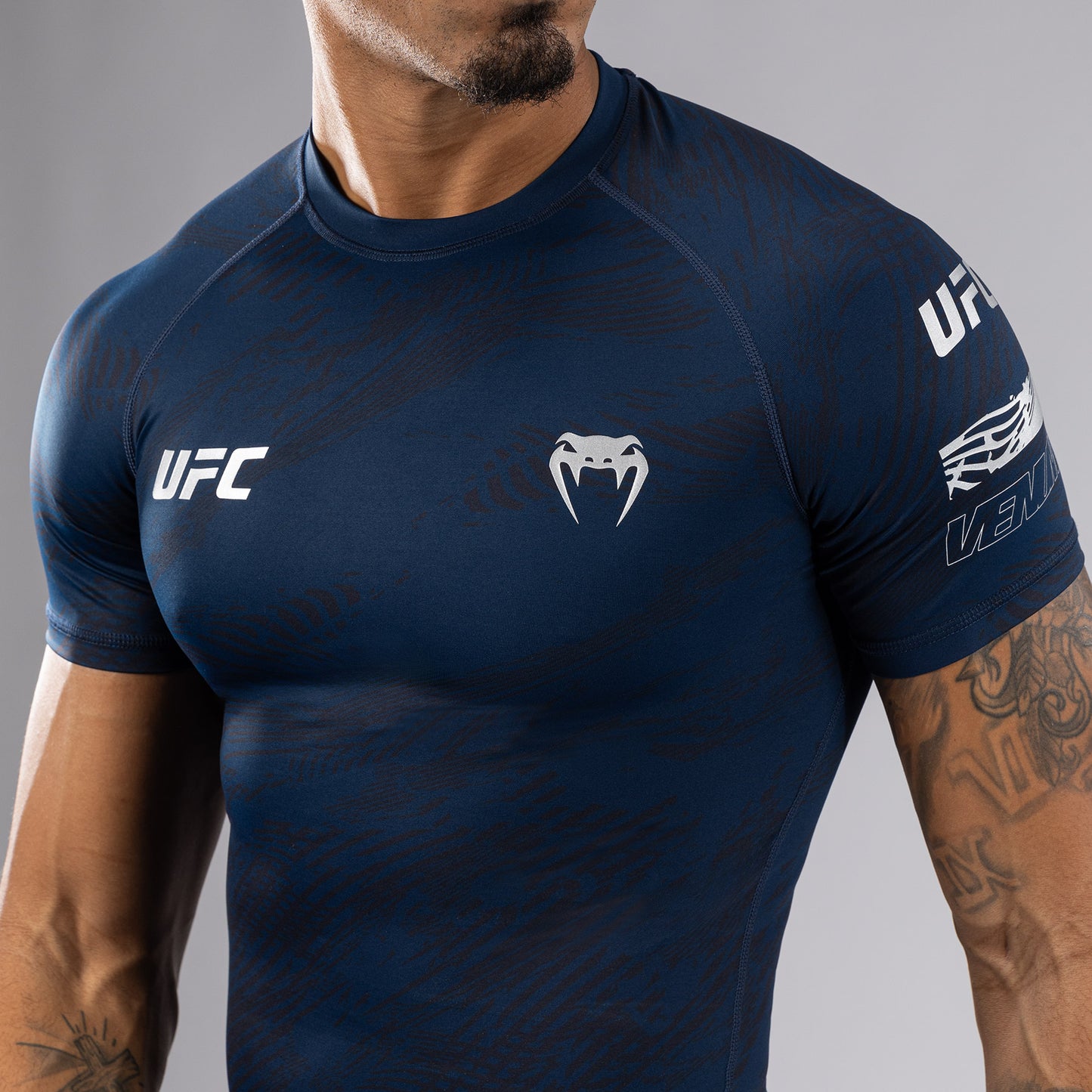 UFC Fusion by Venum Fight Week Herren Performance Kurzarm Rashguard - Ozeanisches Blau