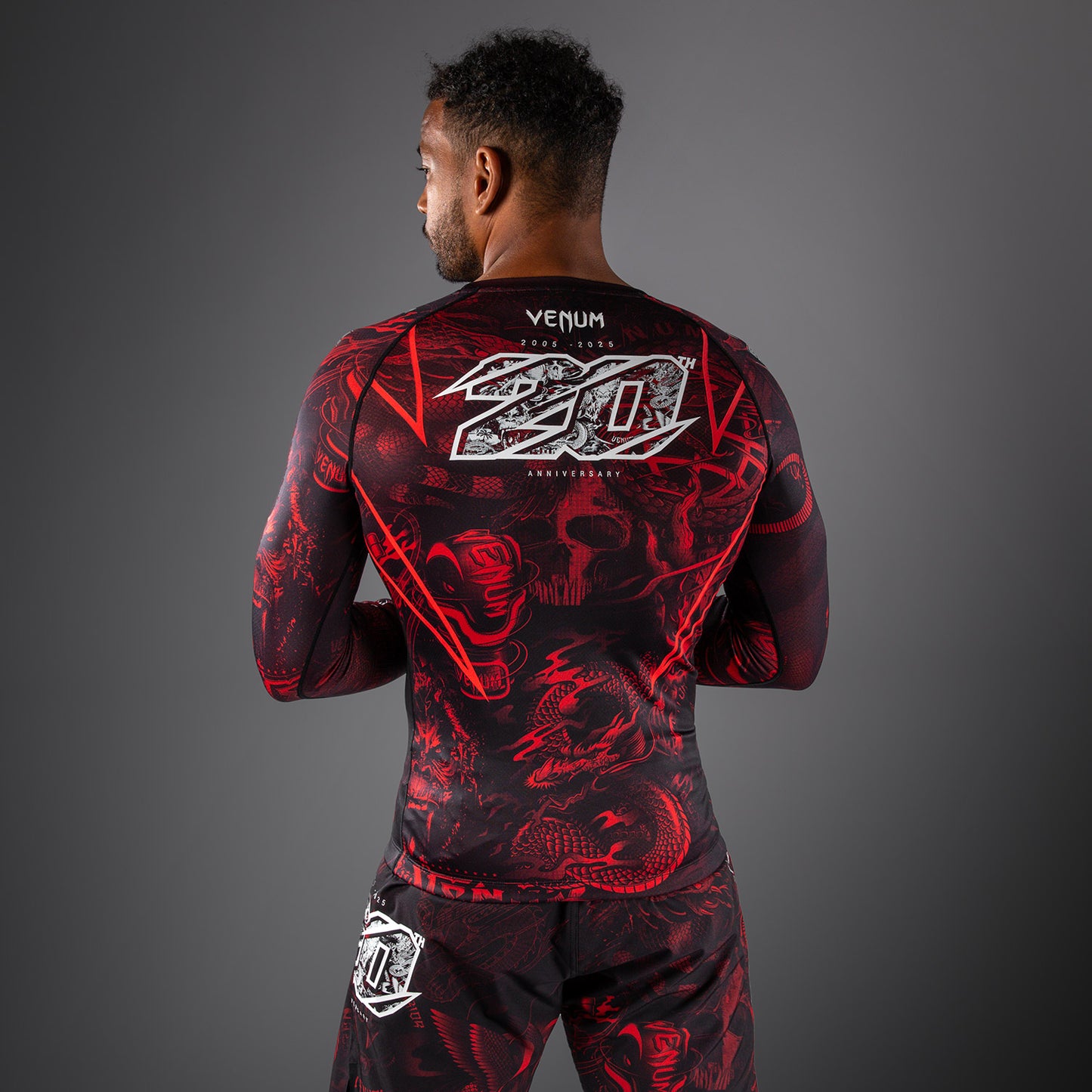 Venum 20th Anniversary Langarm Rashguard - Schwarz/Rot