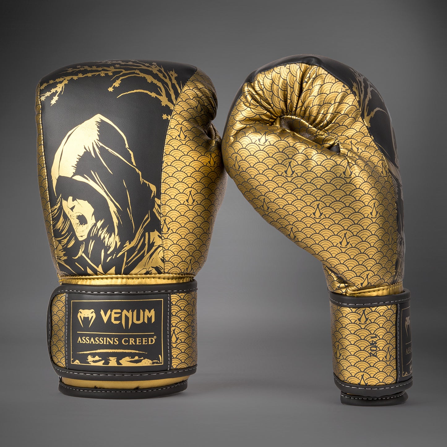 Venum x Assassin’s Creed Shadows Boxhandschuhe - Schwarz/Gold