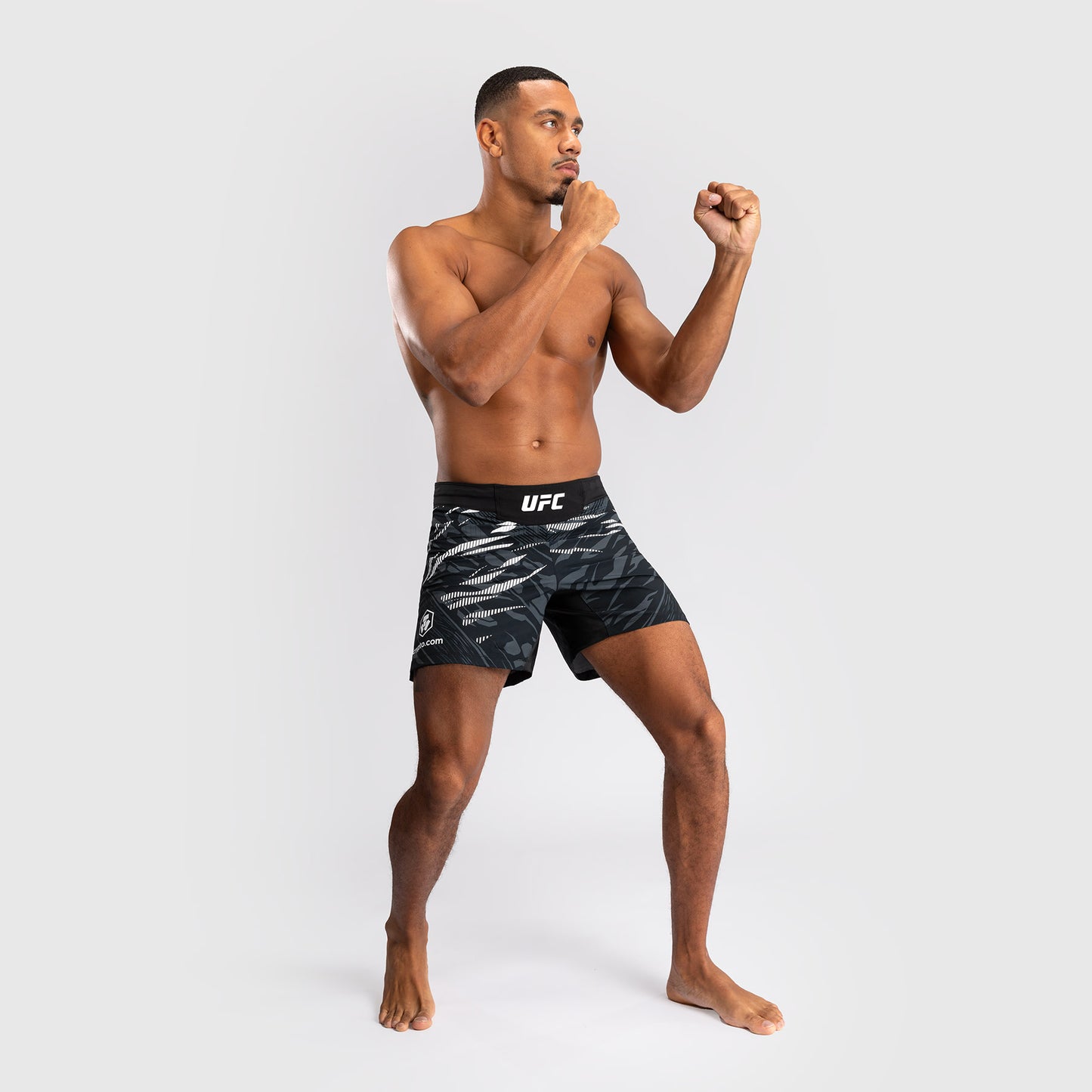 UFC Fusion by Venum Personalized Authentic Fight Night Herren Fight Short - Short Fit - Schwarz