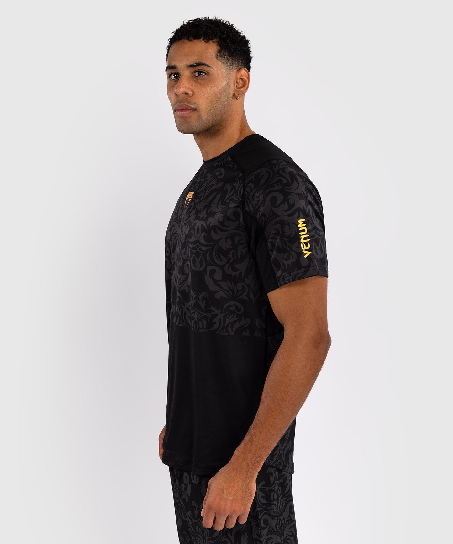 Venum x Topuria Unmatched Edition Dry-Tech Shirt - Schwarz/Gold