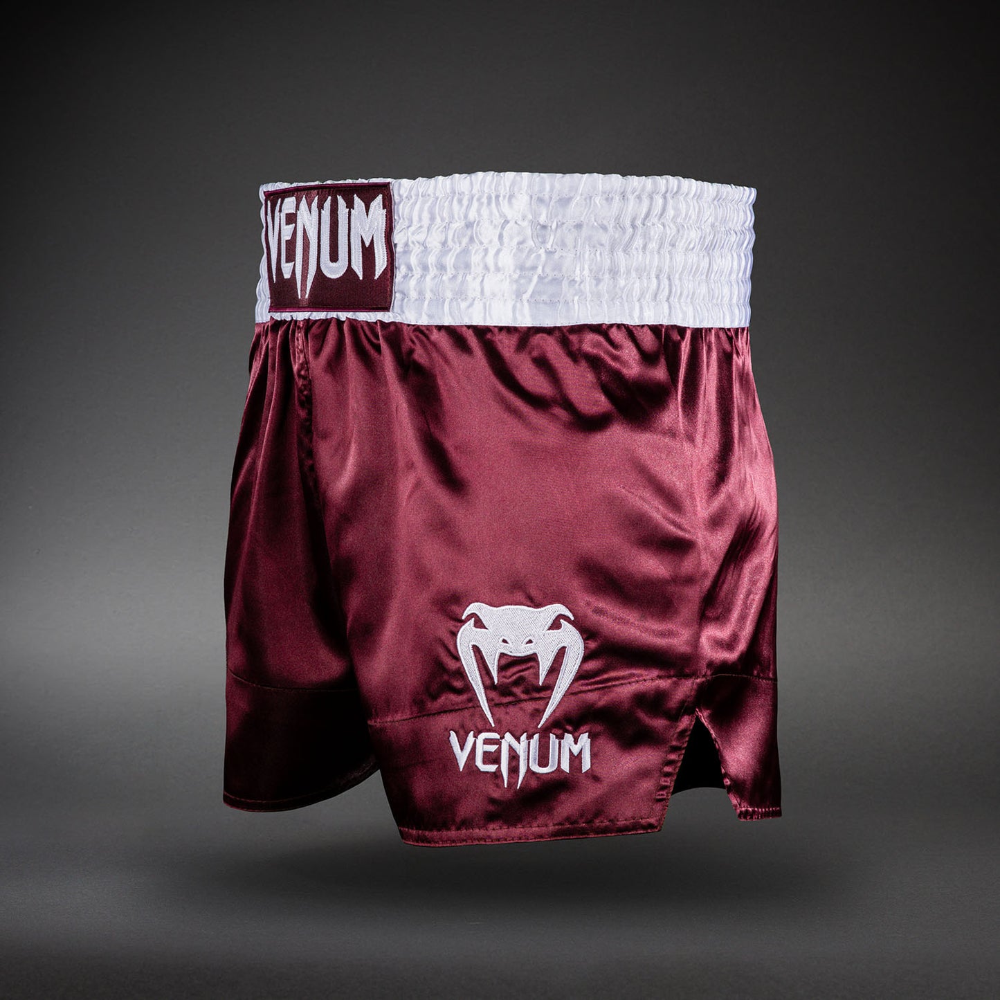 Venum Classic Muay-Thai-Shorts – Burgunder