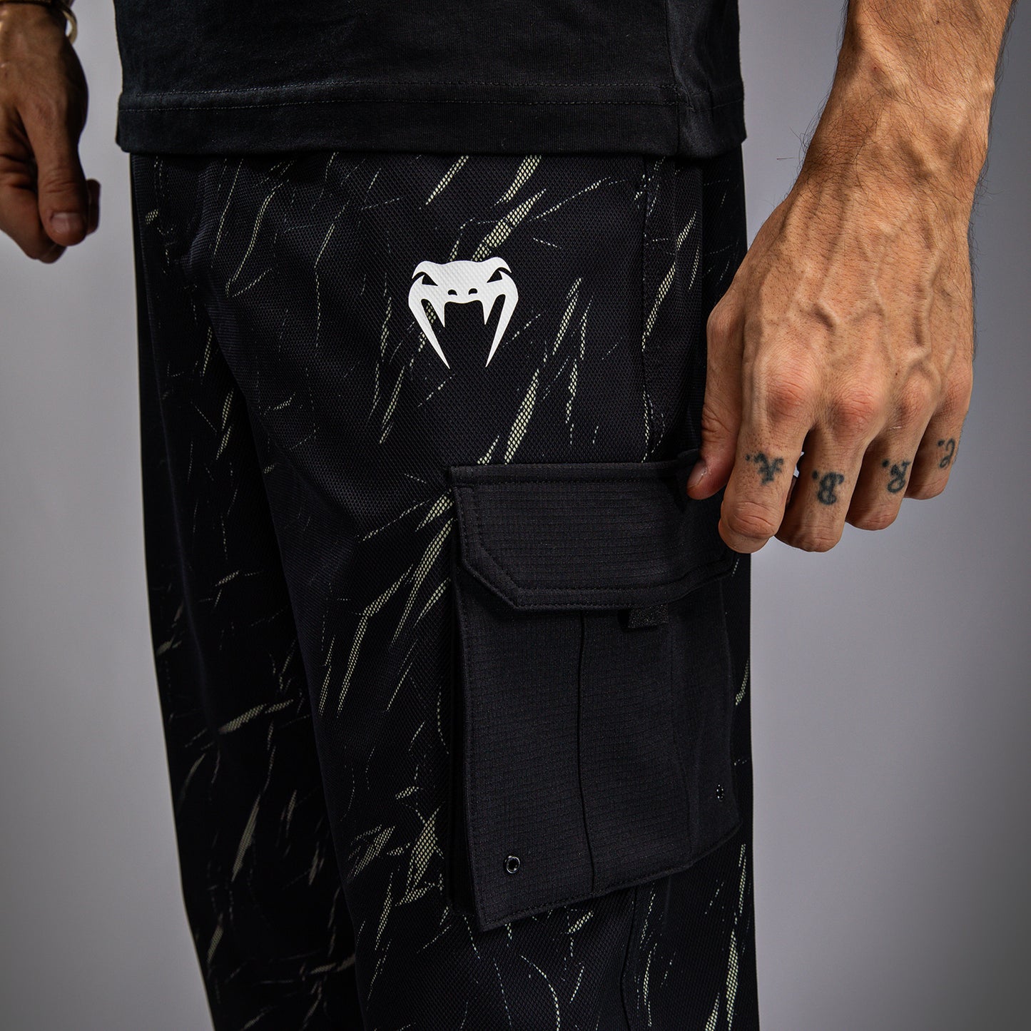 Venum Trooper Herren Trainingshose - Schwarz/Sandstein