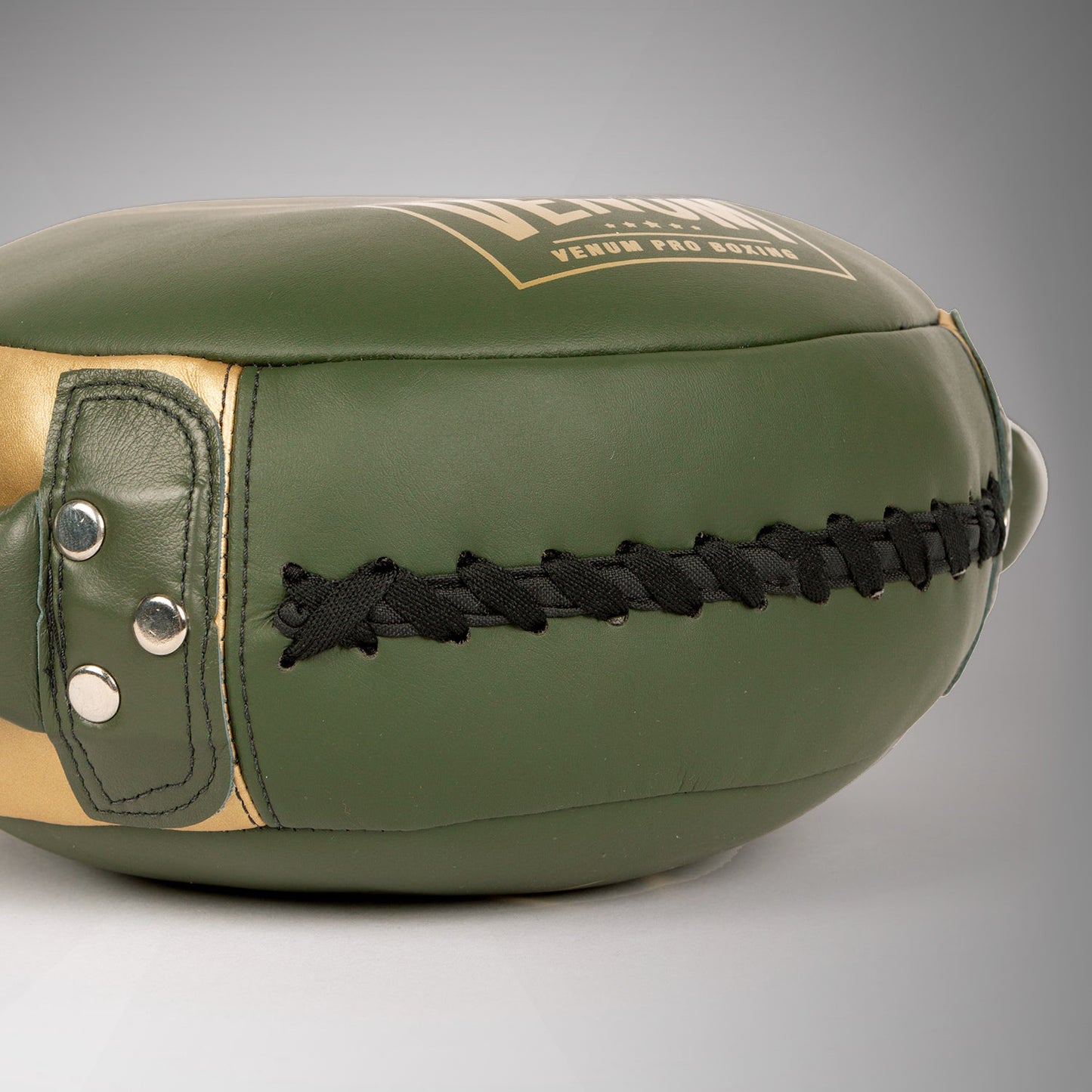 Venum Pro Boxhandschuh Rundschlag Schild – Khaki/Gold