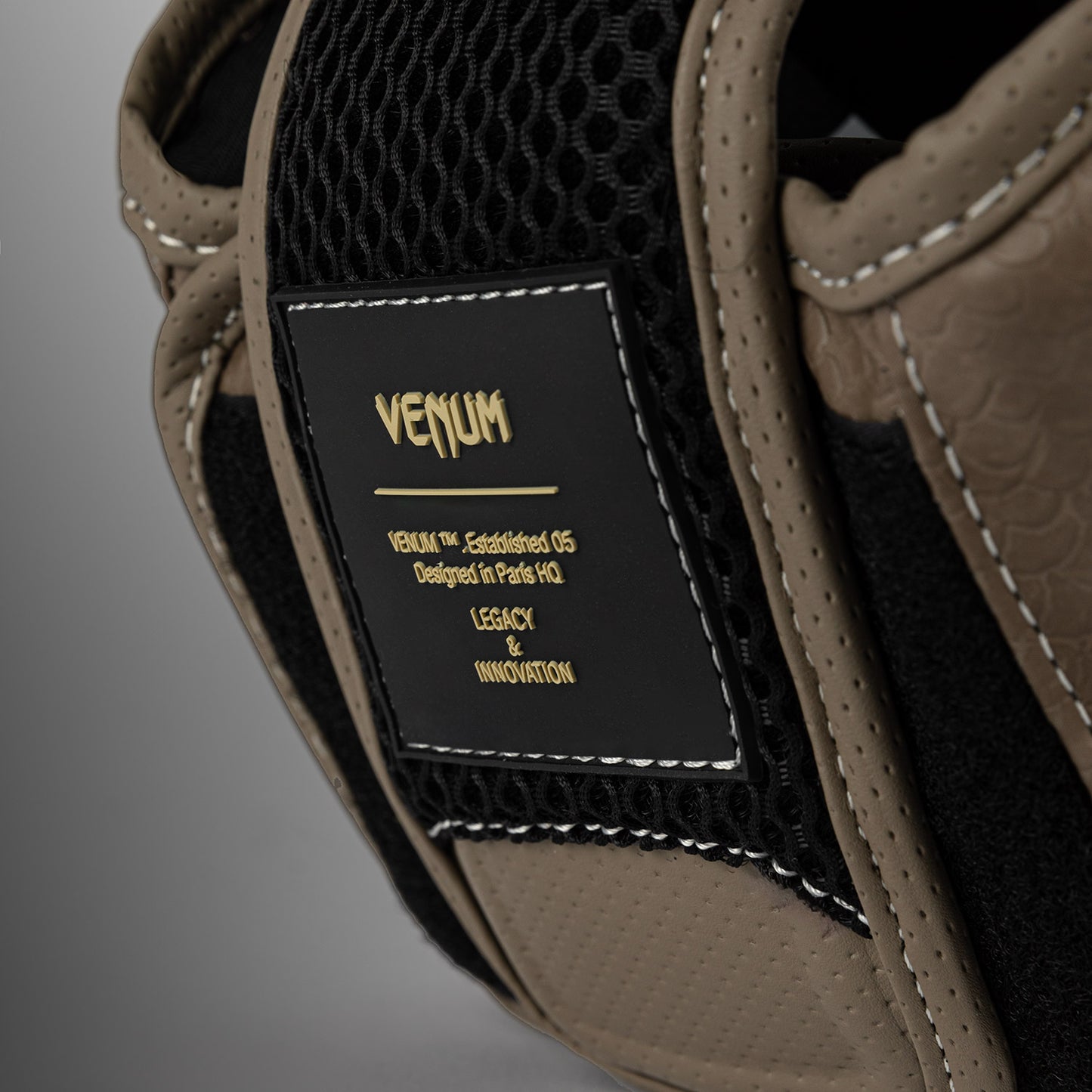 Venum Impact Evo Scales Kopfschutz – Braun