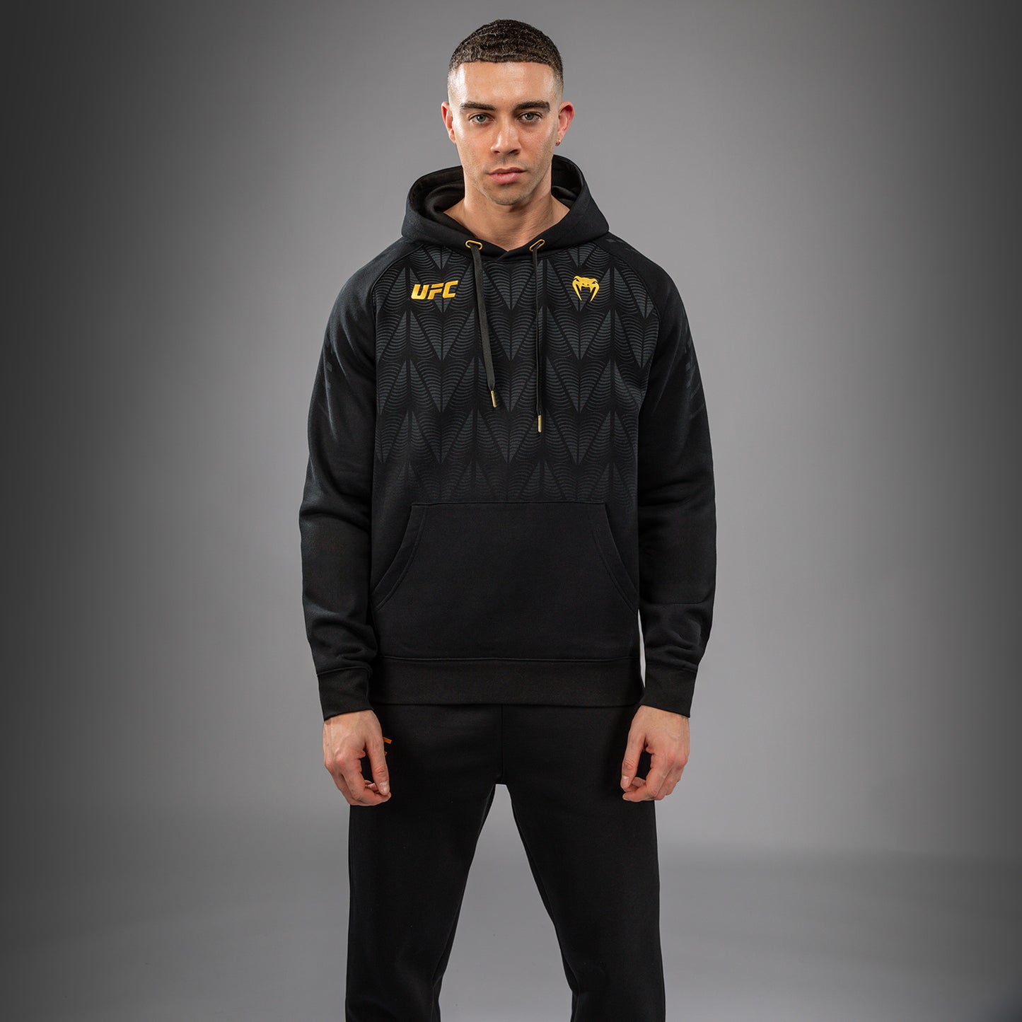 UFC Zenith by Venum Replica Pullover Hoodie Herren - Champion