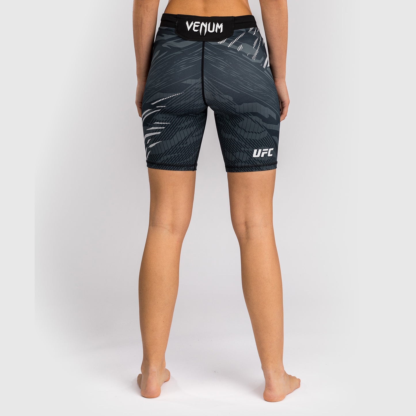 UFC Fusion by Venum Authentic Fight Night Damen Vale Tudo Short - Long Fit - Schwarz