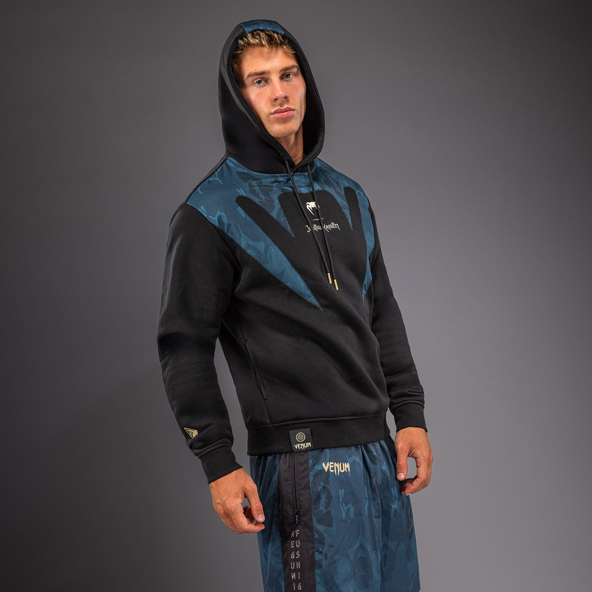 Jujutsu Kaisen x Venum Fushiguro Hoodie – Ozeangrün